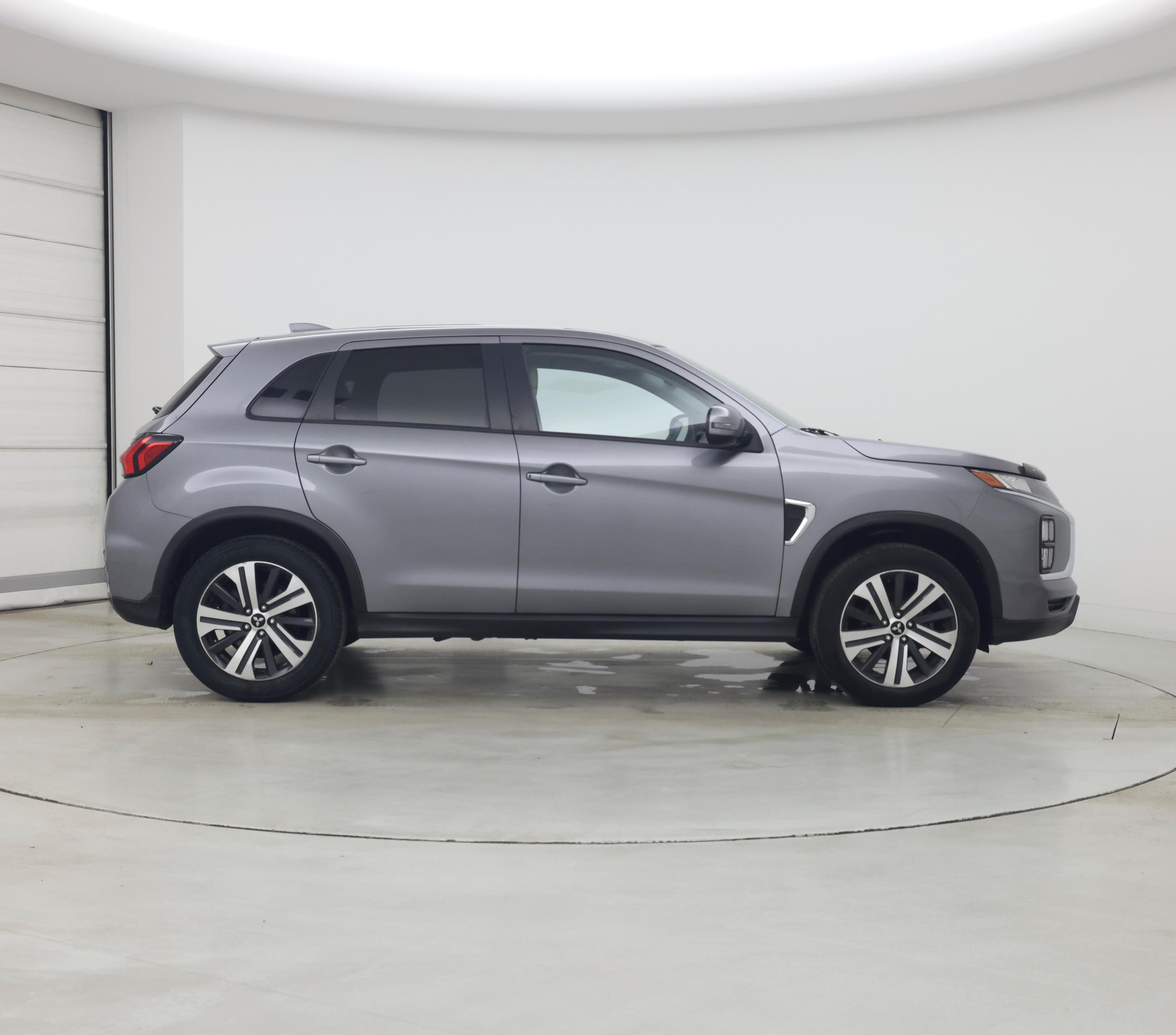 Thumbnail: 2021 Mitsubishi Outlander Sport - 7
