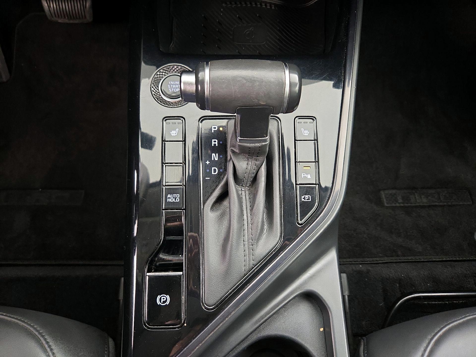 Thumbnail: 2023 Kia Niro - 18