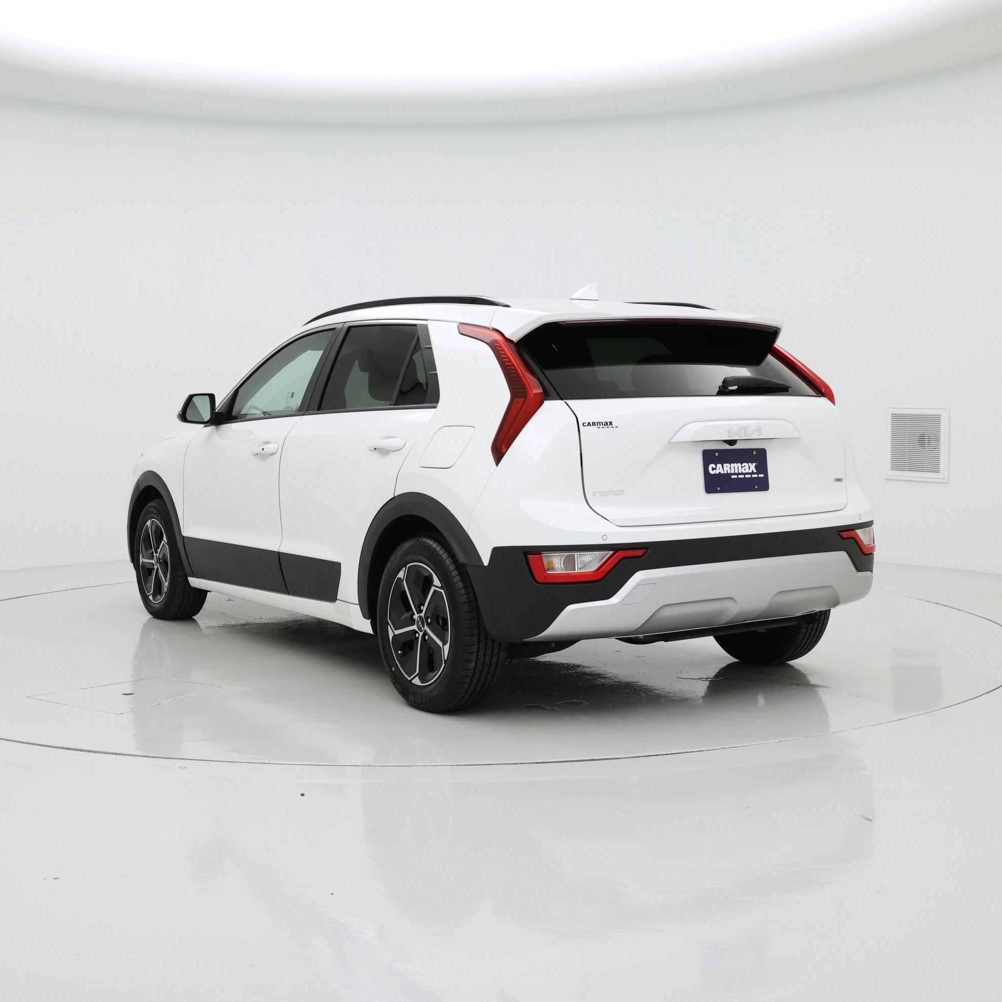 Thumbnail: 2023 Kia Niro - 2