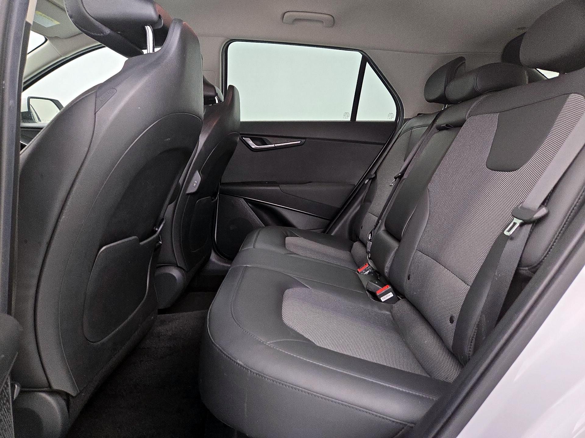 Thumbnail: 2023 Kia Niro - 20