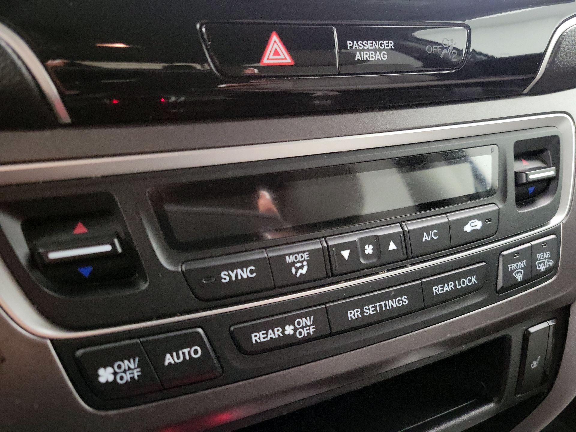 Thumbnail: 2021 Honda Pilot - 16