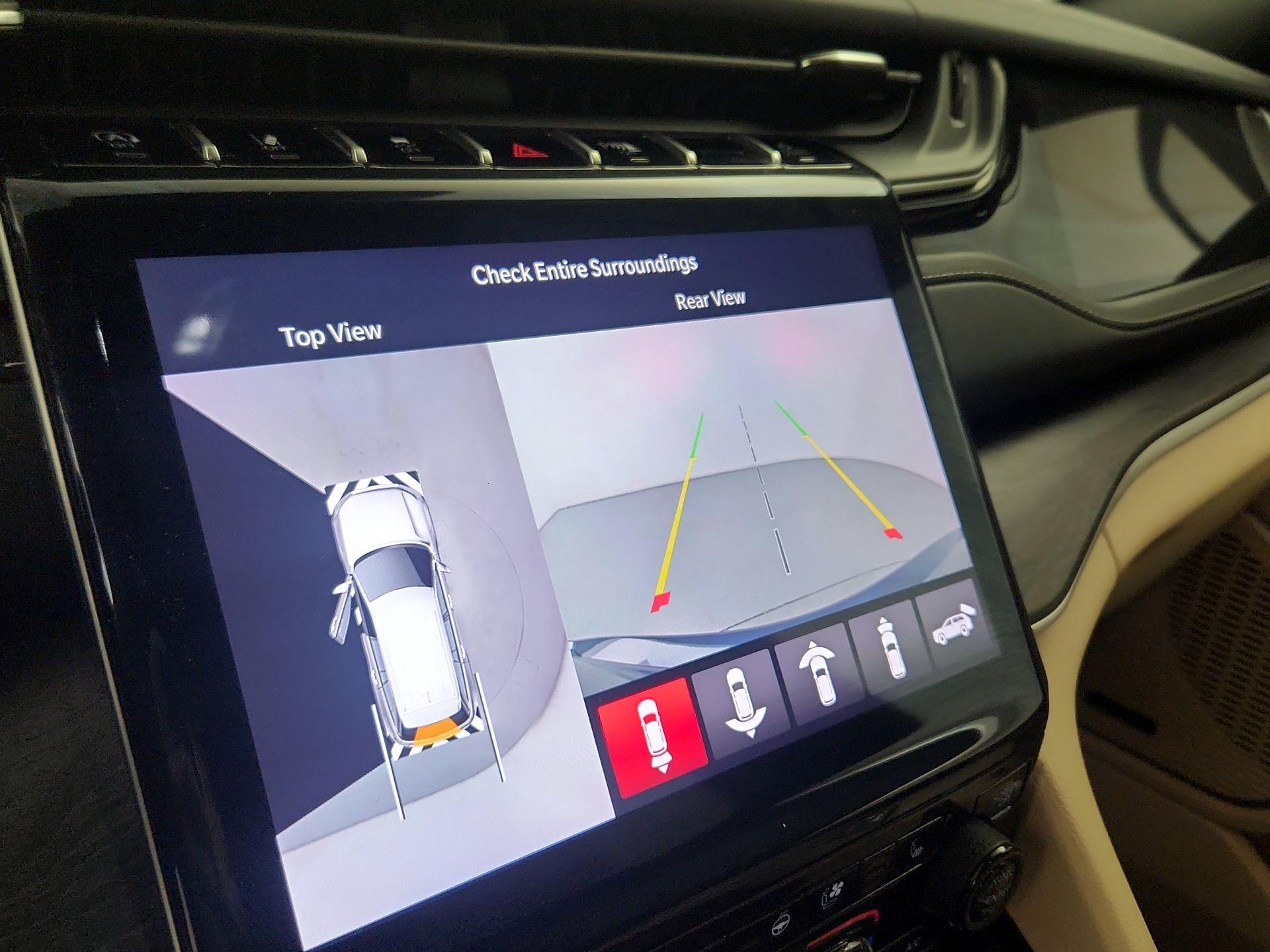 Thumbnail: 2023 Jeep Grand Cherokee - 15