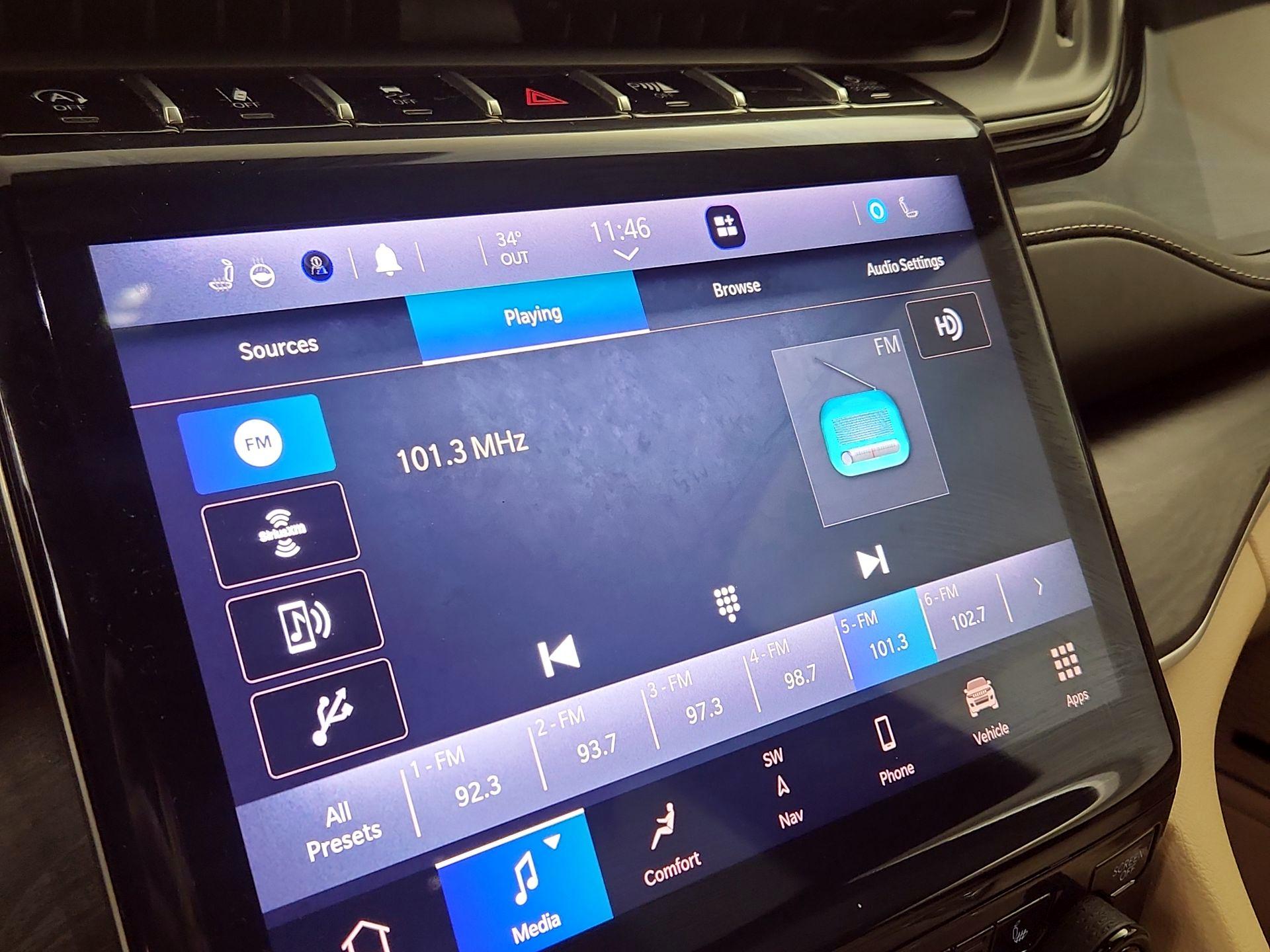 Thumbnail: 2023 Jeep Grand Cherokee - 16