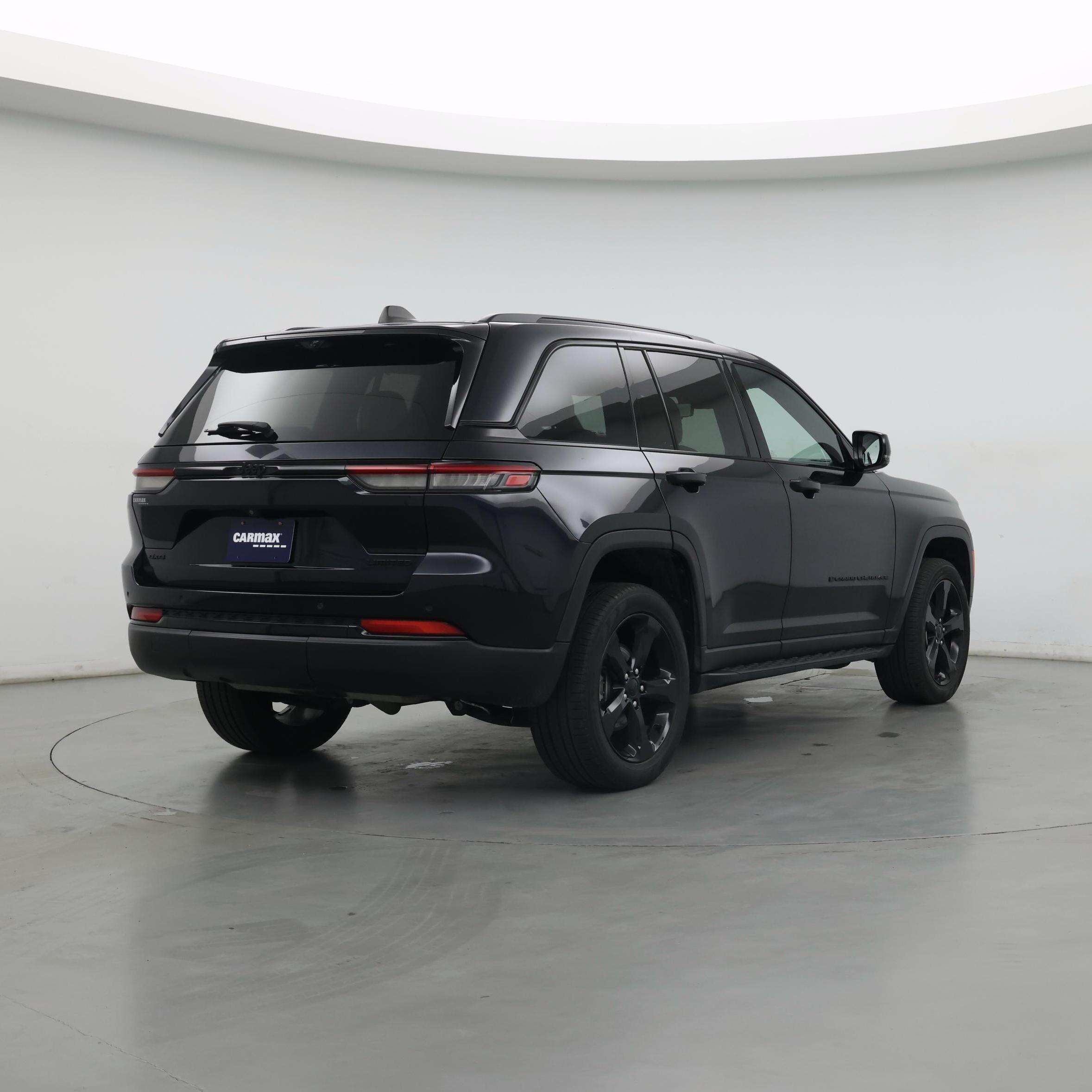 Thumbnail: 2023 Jeep Grand Cherokee - 8