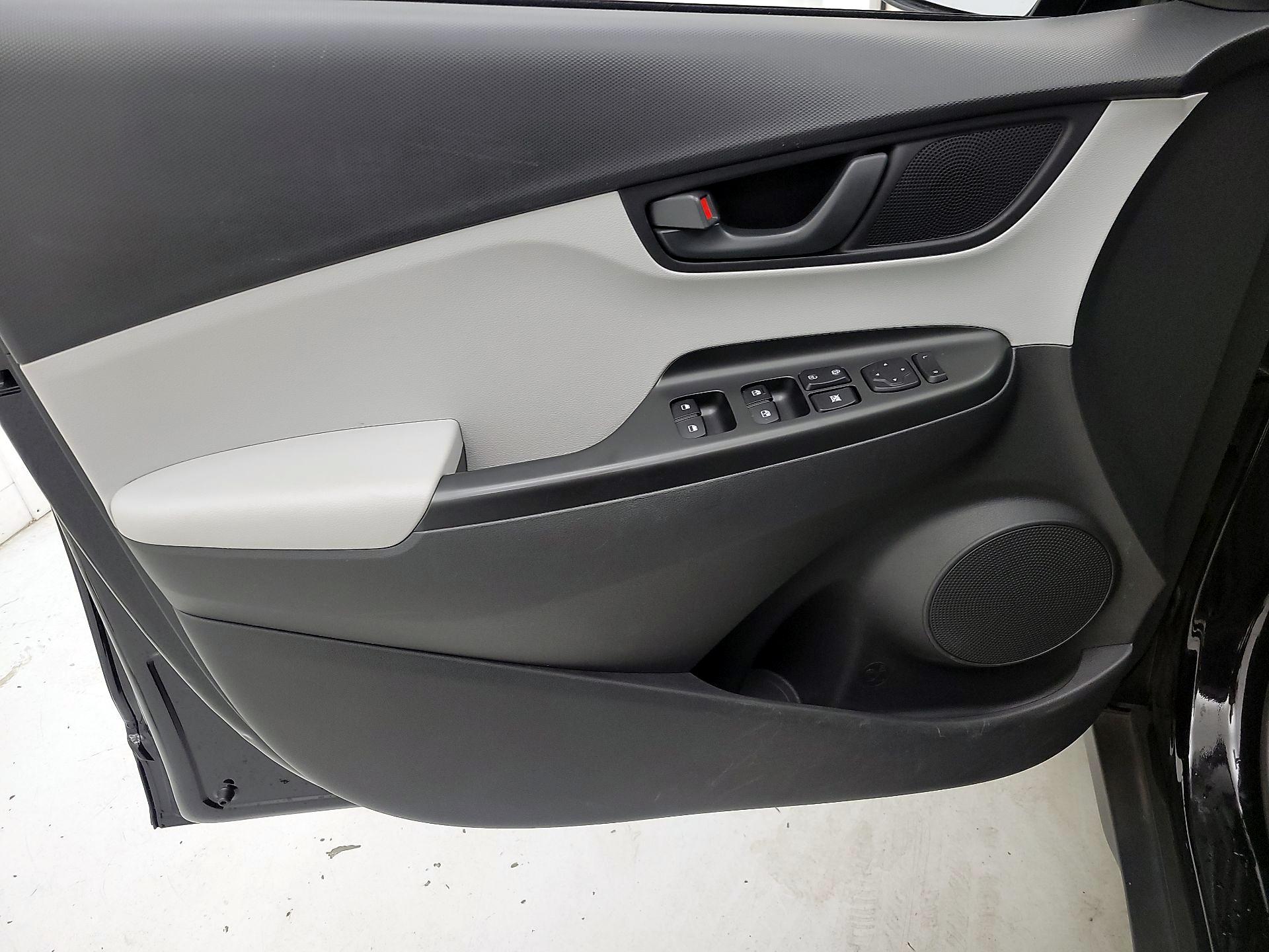 Thumbnail: 2023 Hyundai Kona - 12