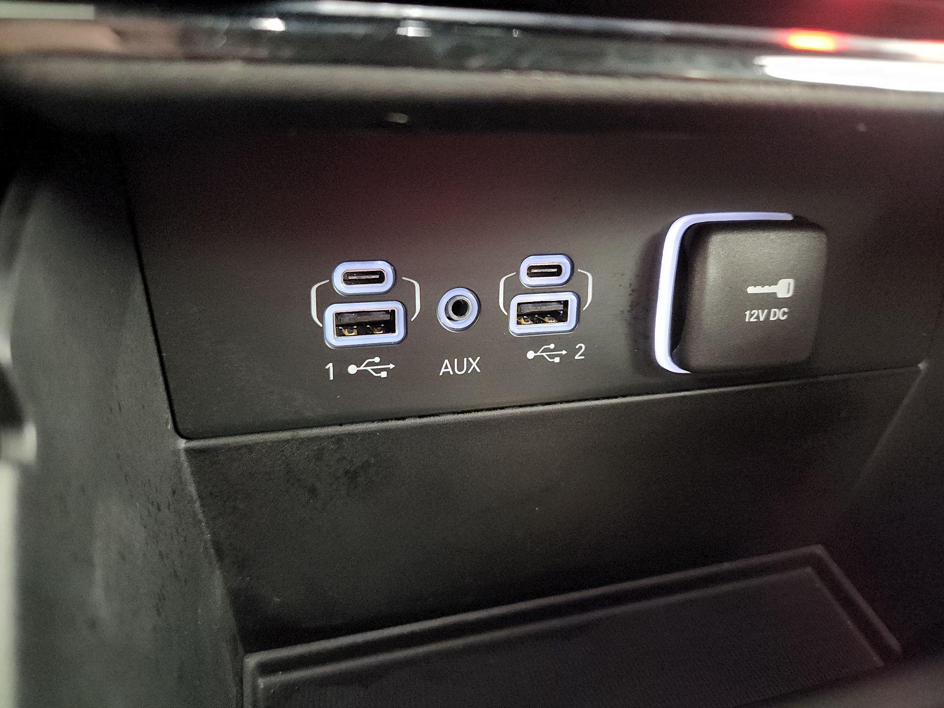 Thumbnail: 2023 Jeep Grand Cherokee - 16