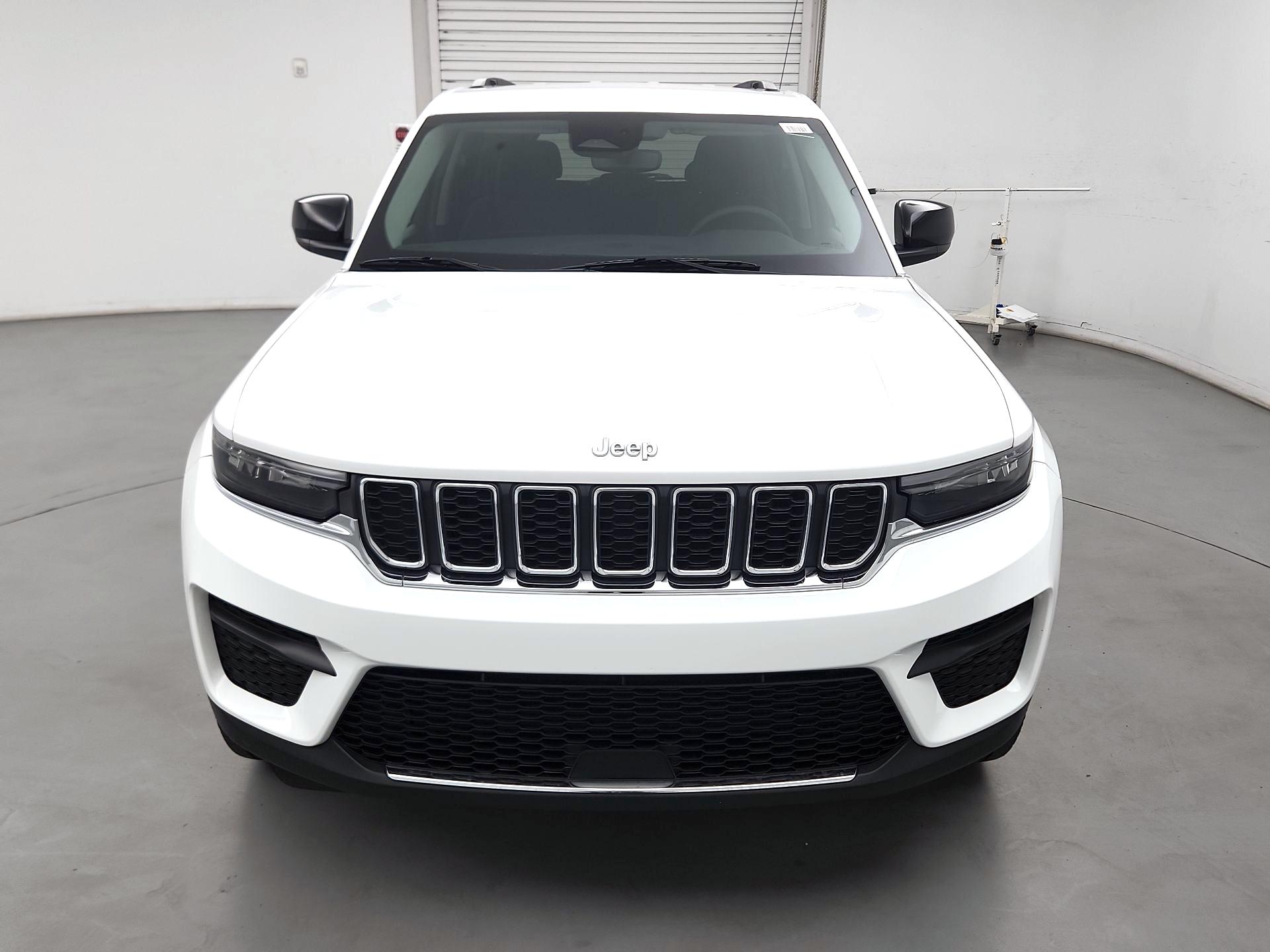 Thumbnail: 2023 Jeep Grand Cherokee - 2