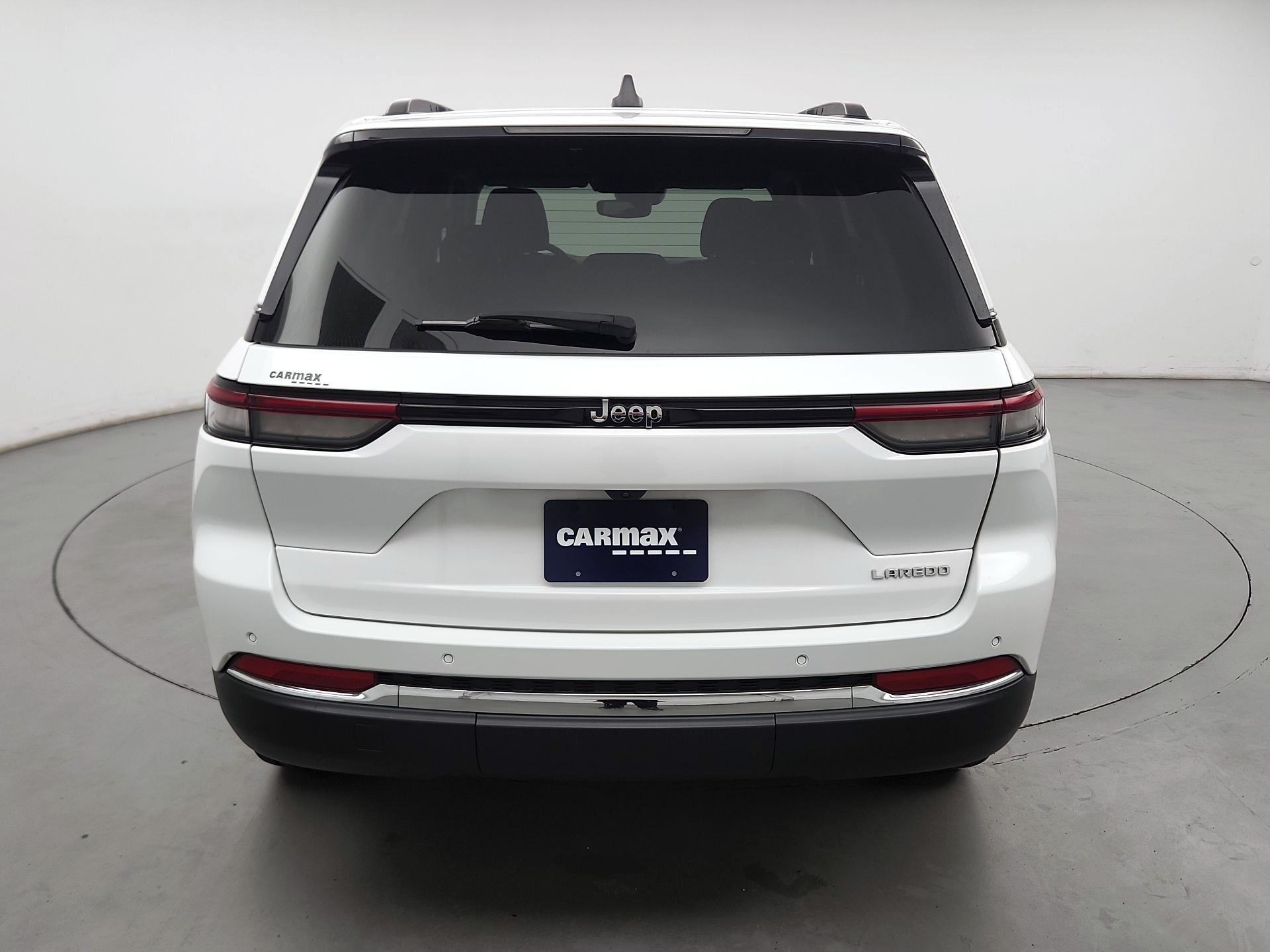 Thumbnail: 2023 Jeep Grand Cherokee - 6