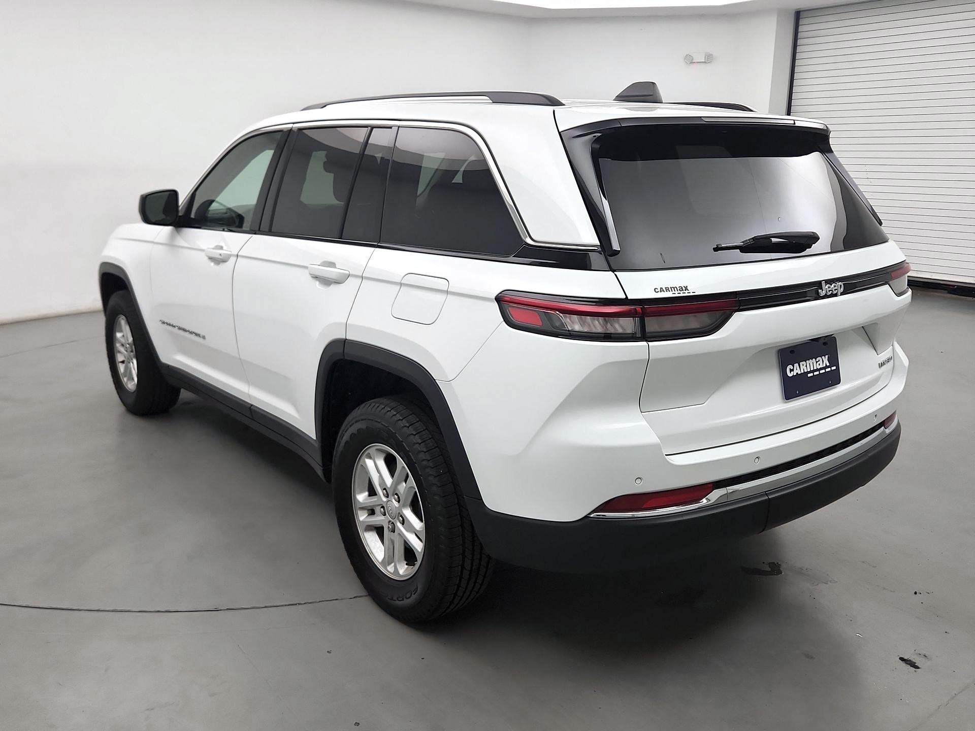 Thumbnail: 2023 Jeep Grand Cherokee - 7