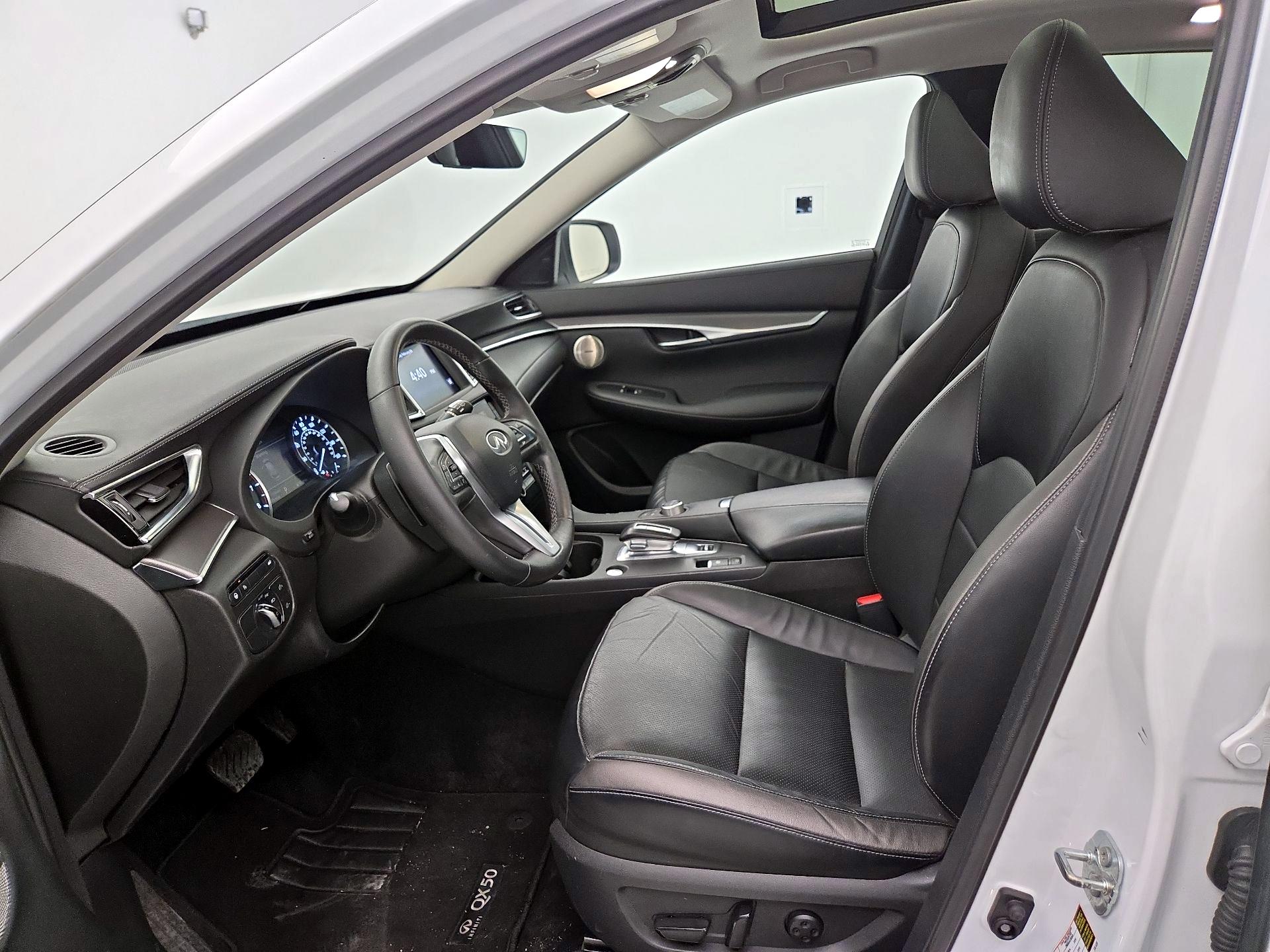 Thumbnail: 2023 INFINITI QX50 - 11