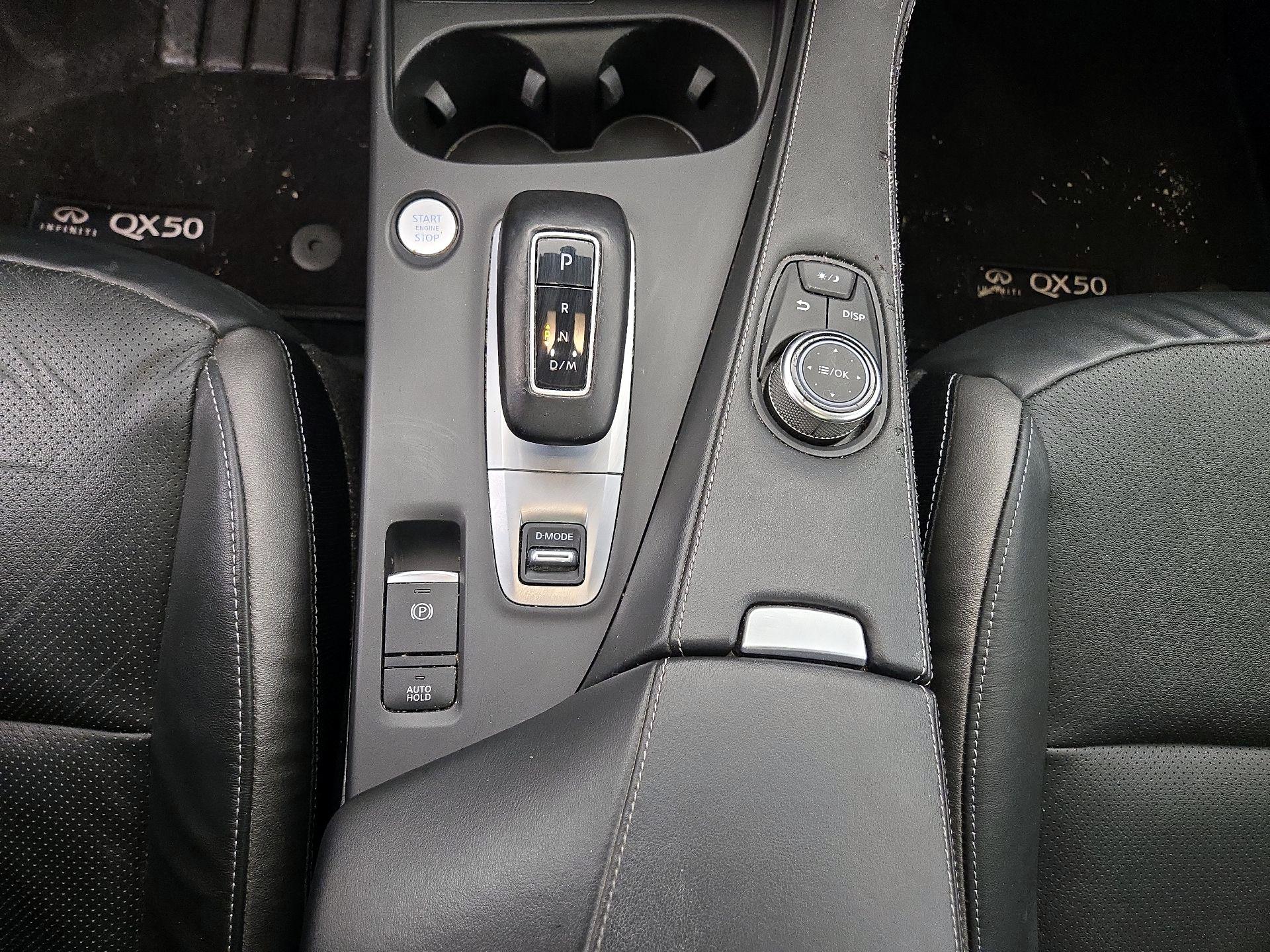 Thumbnail: 2023 INFINITI QX50 - 17