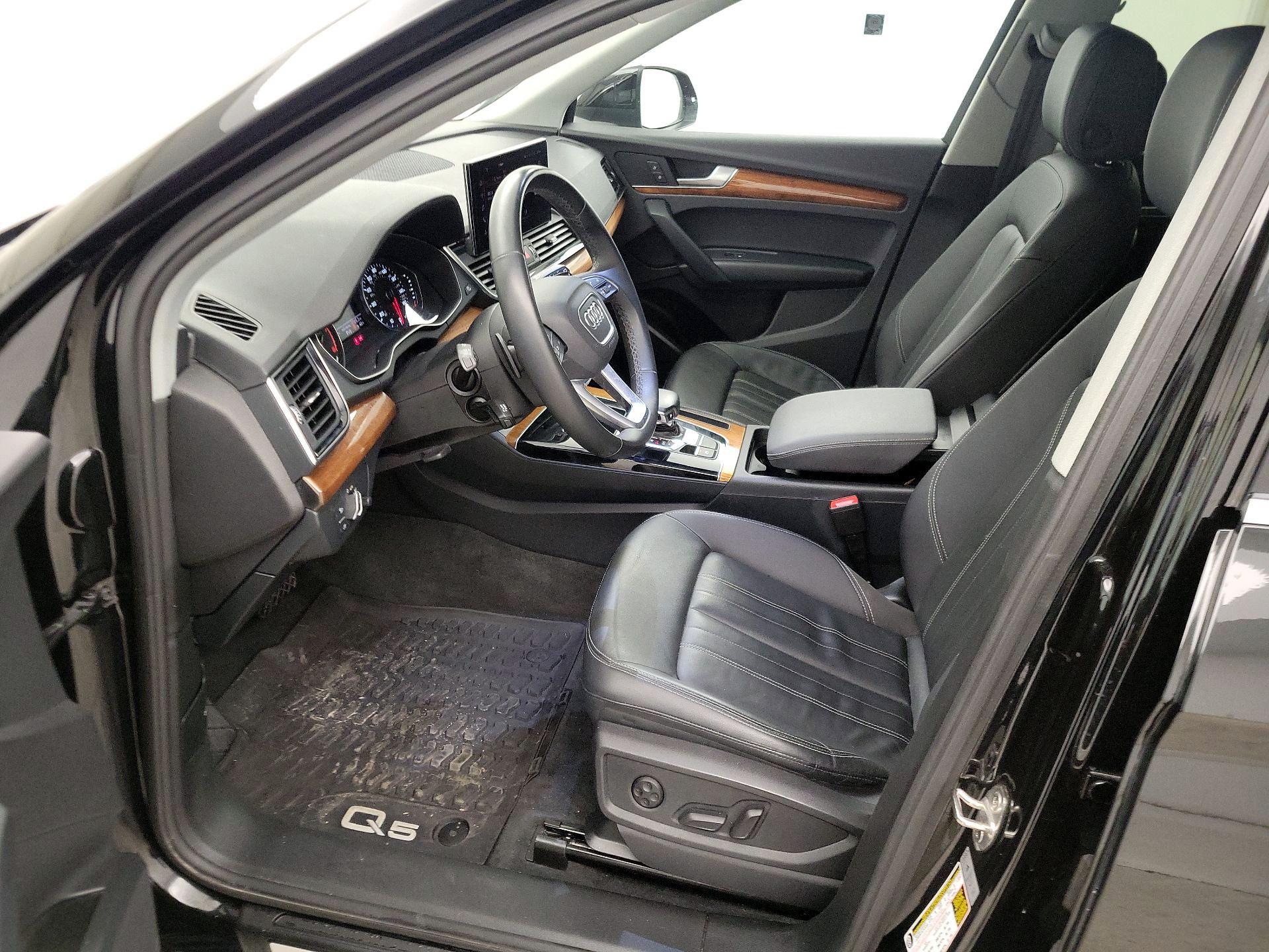 Thumbnail: 2023 Audi Q5 - 11