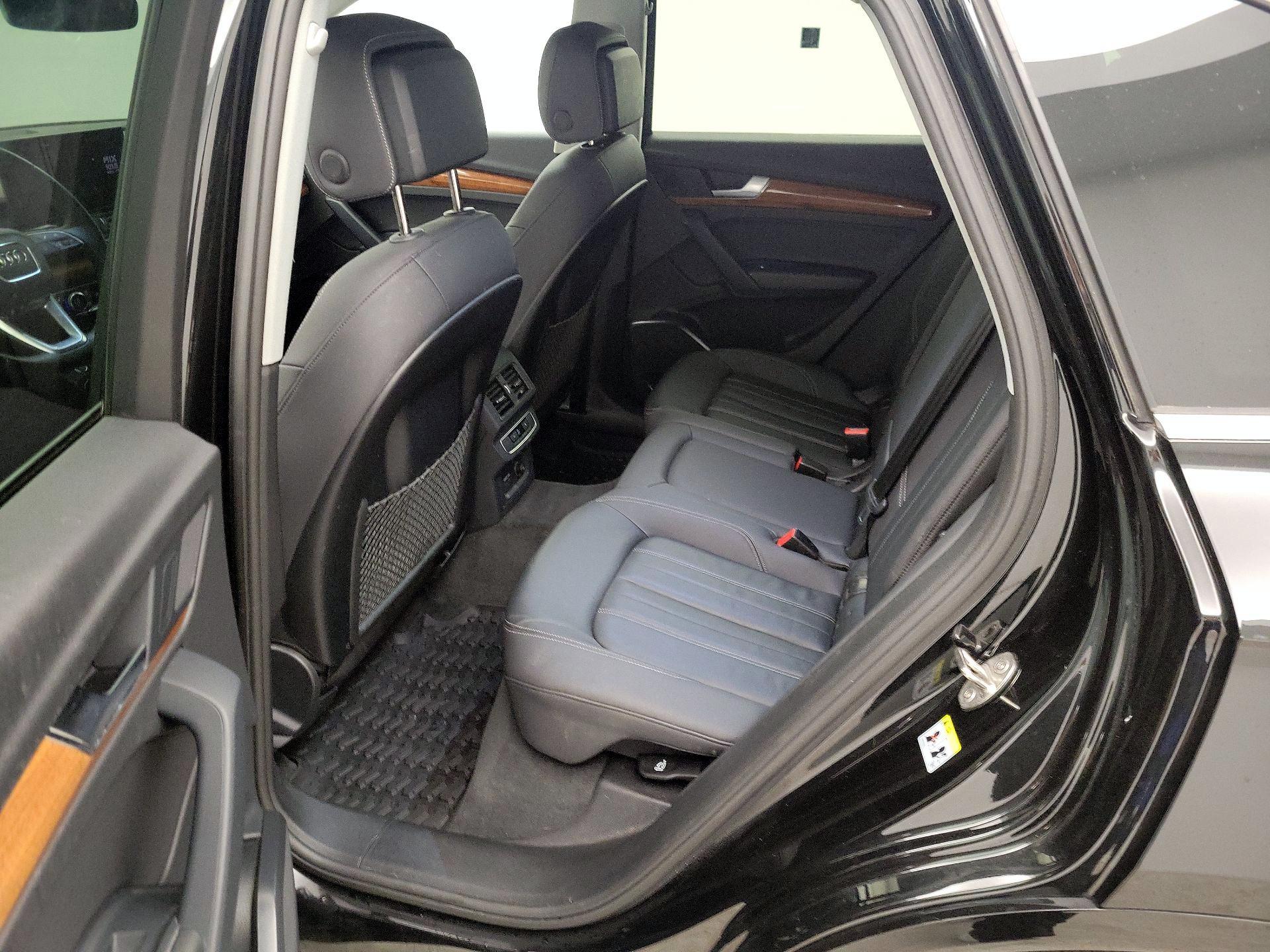 Thumbnail: 2023 Audi Q5 - 19