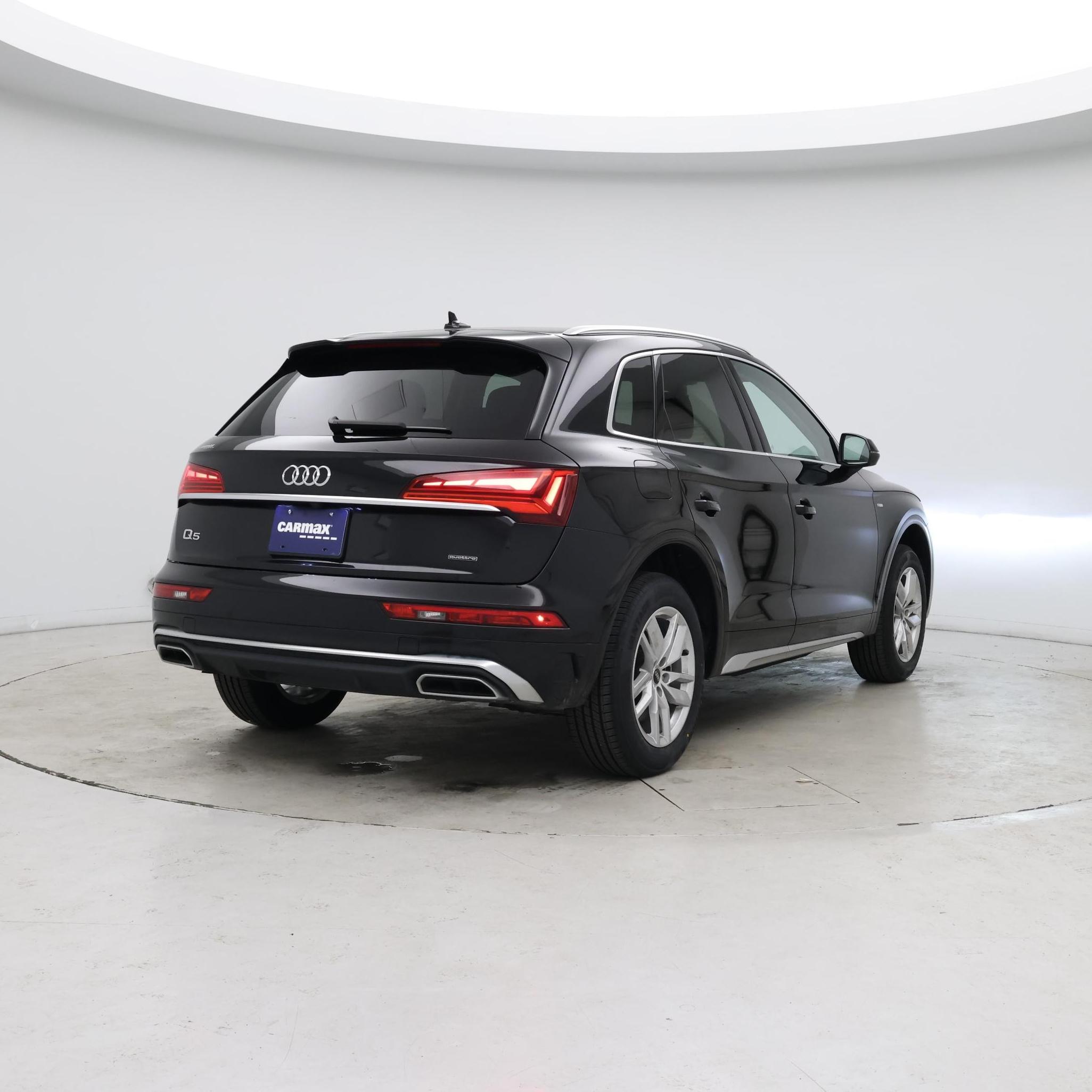 Thumbnail: 2023 Audi Q5 - 8