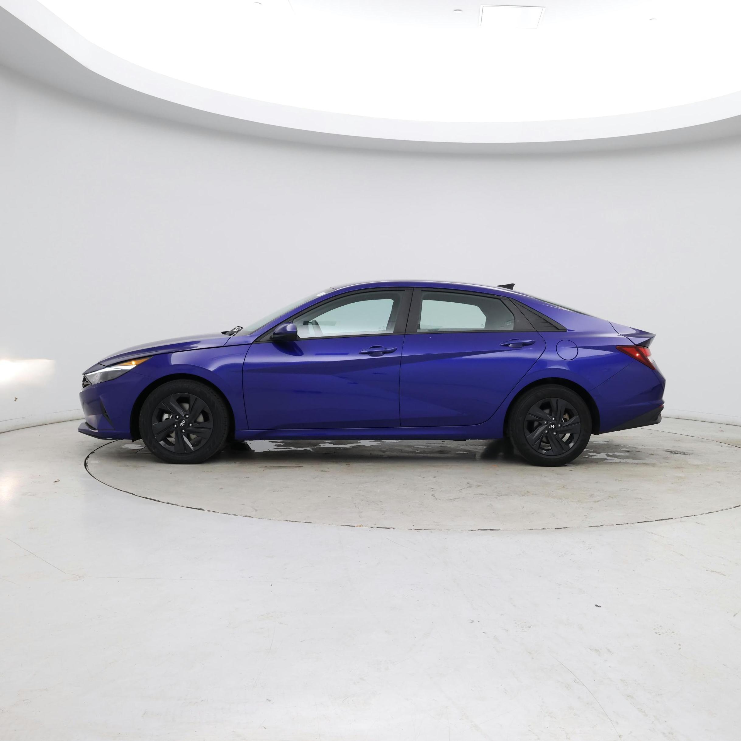 Thumbnail: 2023 Hyundai Elantra - 3