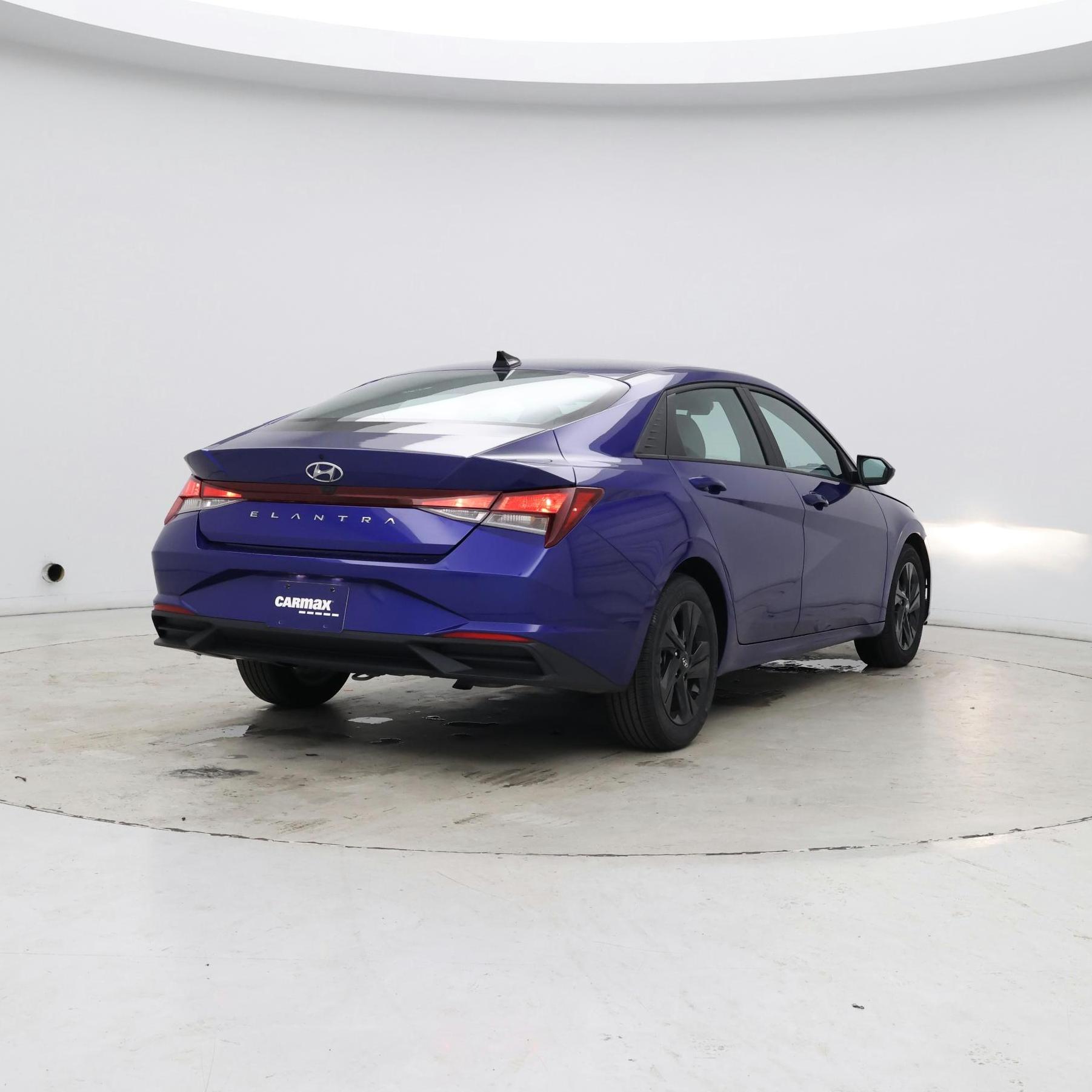 Thumbnail: 2023 Hyundai Elantra - 8