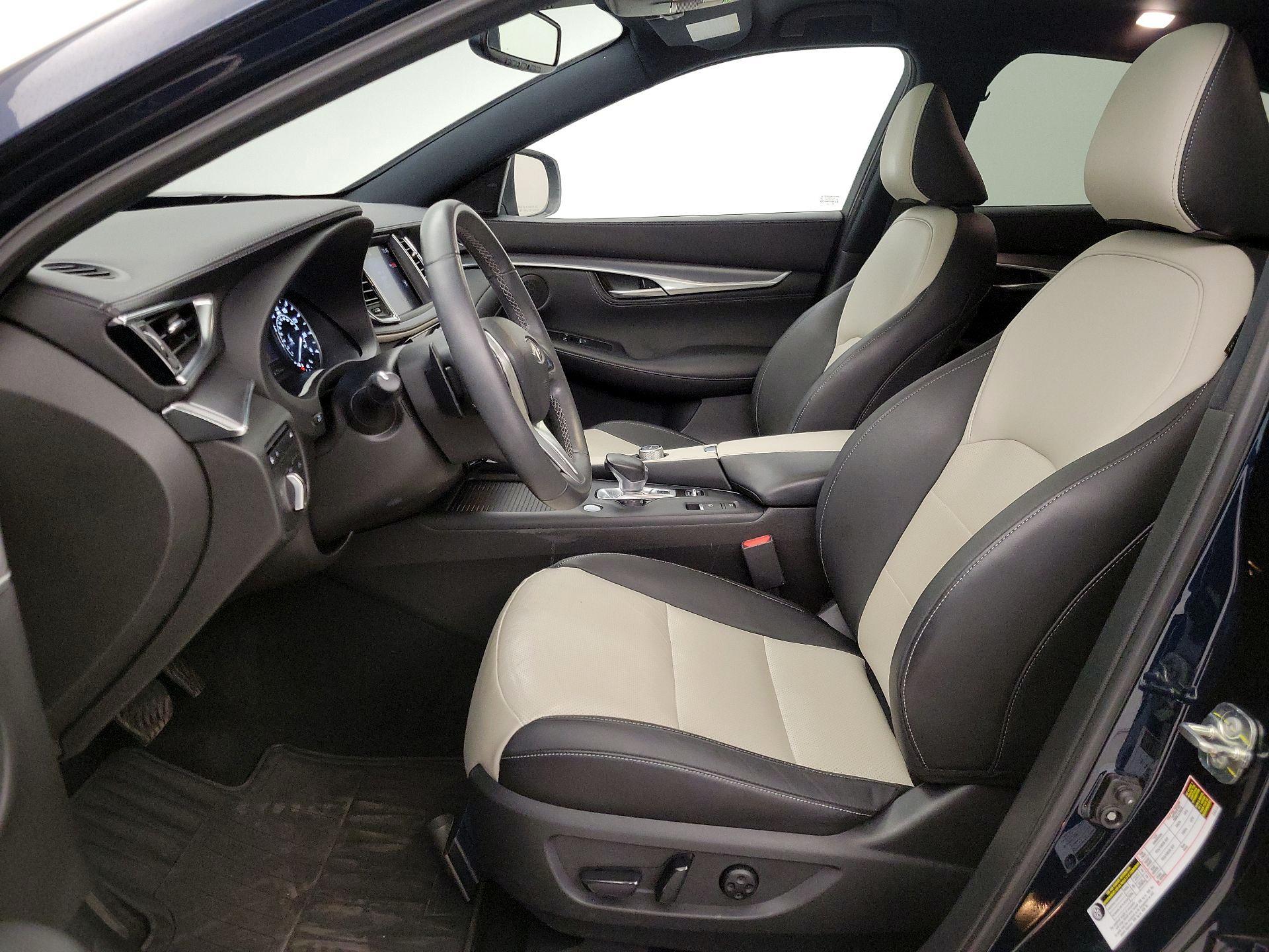 Thumbnail: 2023 INFINITI QX55 - 11