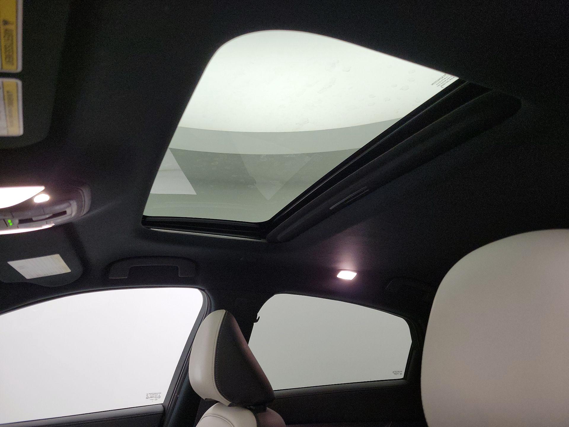 Thumbnail: 2023 INFINITI QX55 - 19