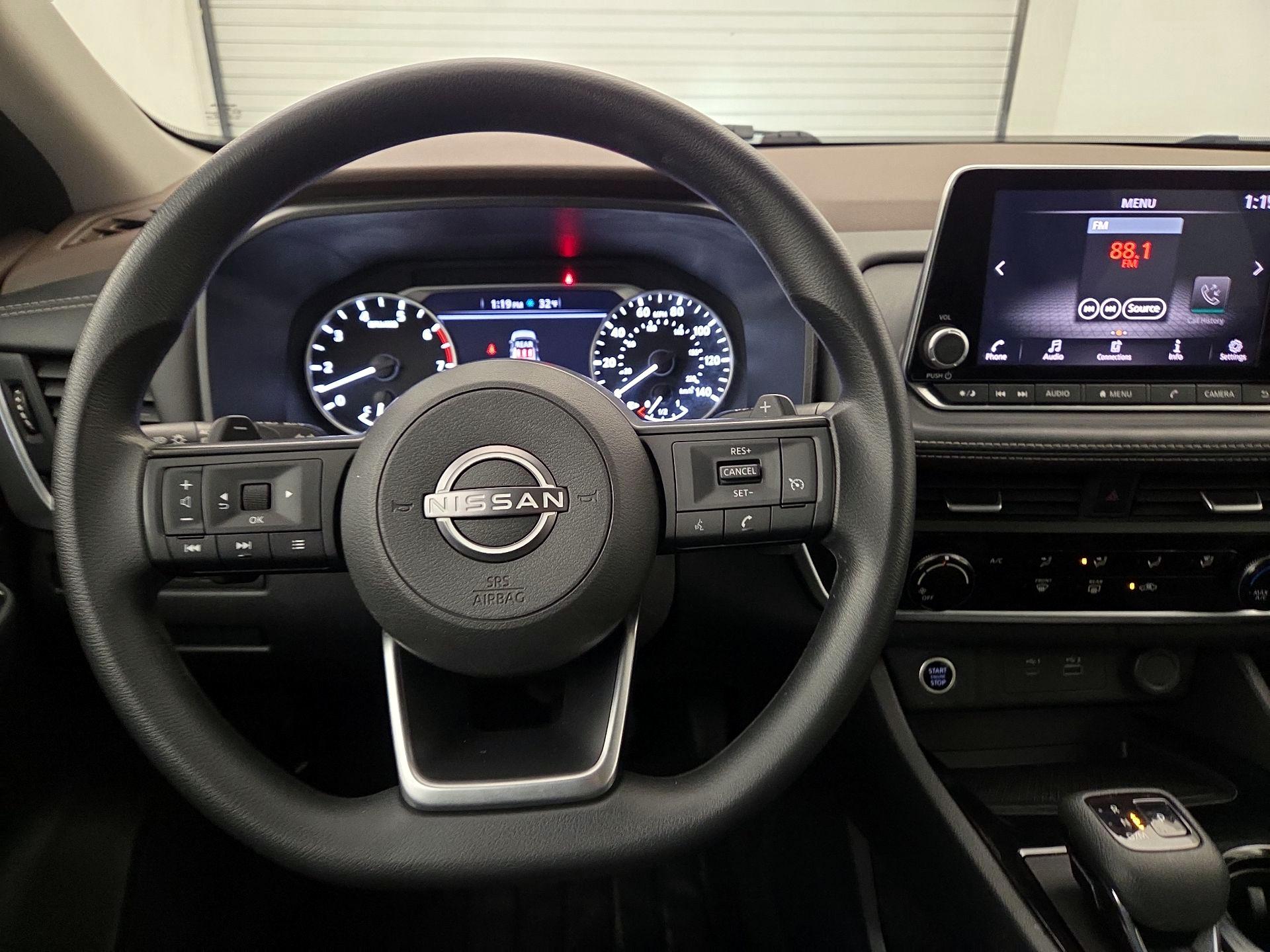 Thumbnail: 2023 Nissan Rogue - 10