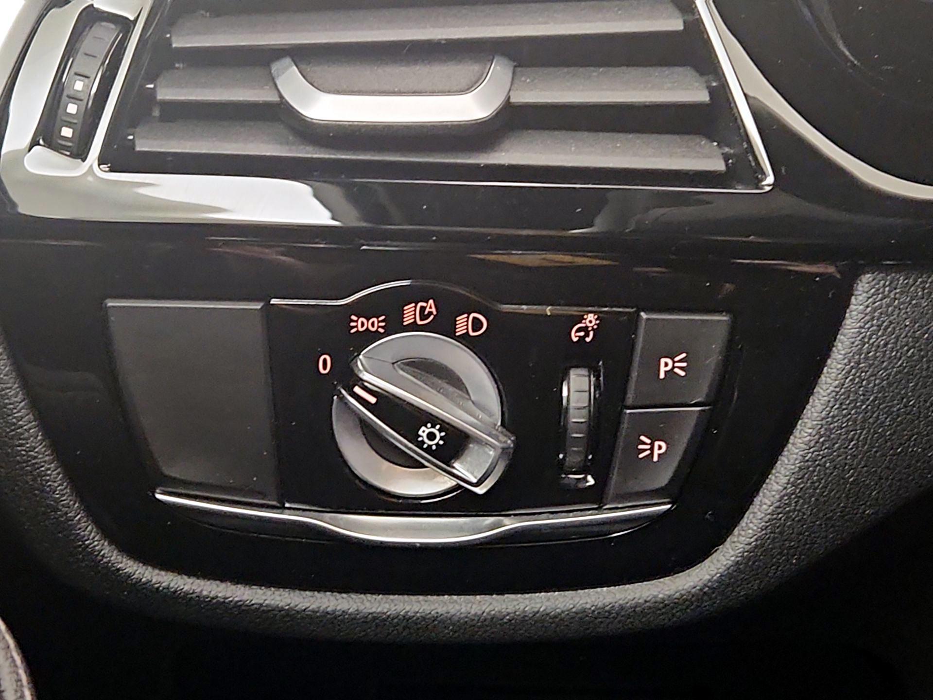 Thumbnail: 2023 BMW 5 Series - 13