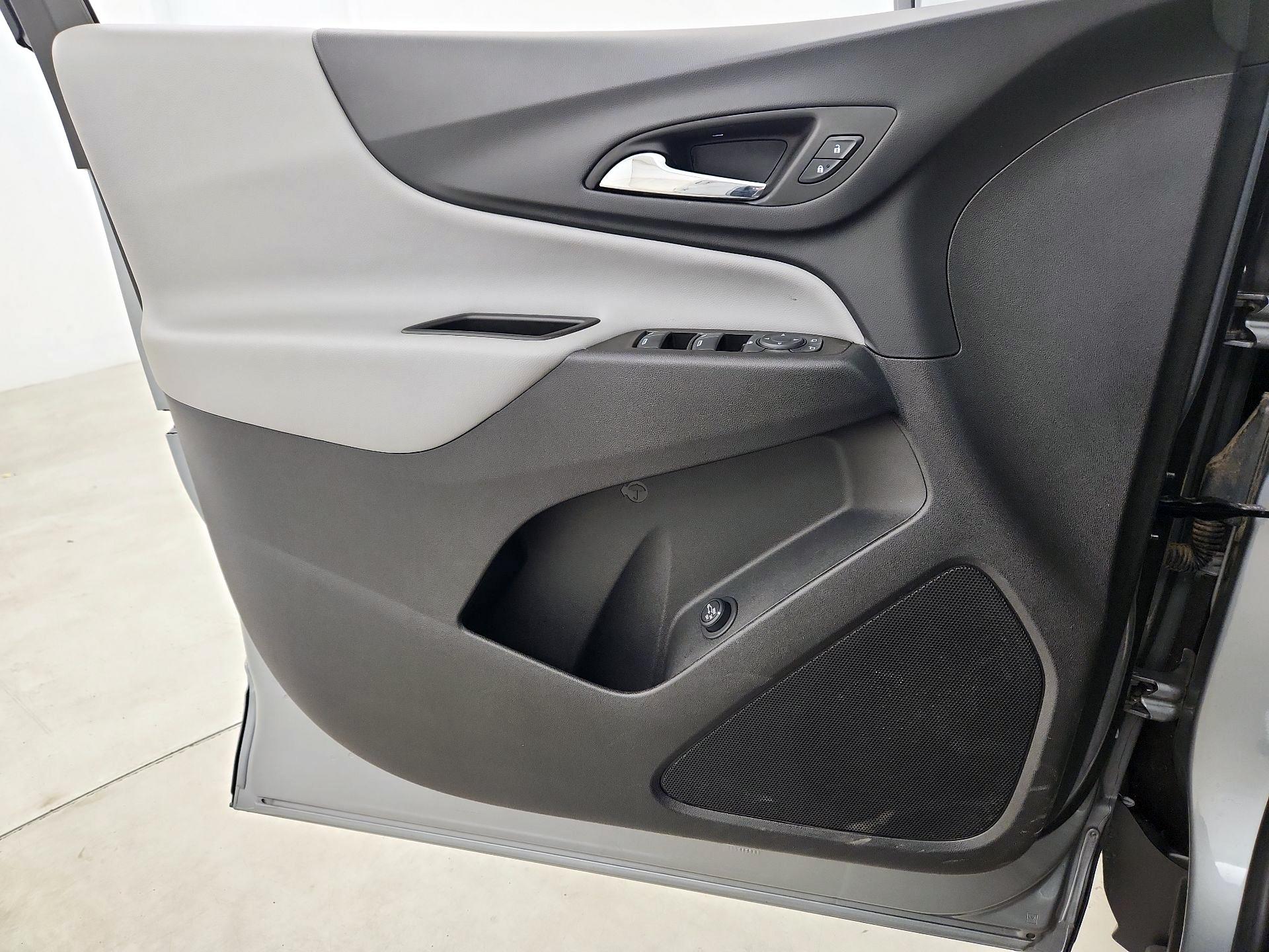 Thumbnail: 2023 Chevrolet Equinox - 12