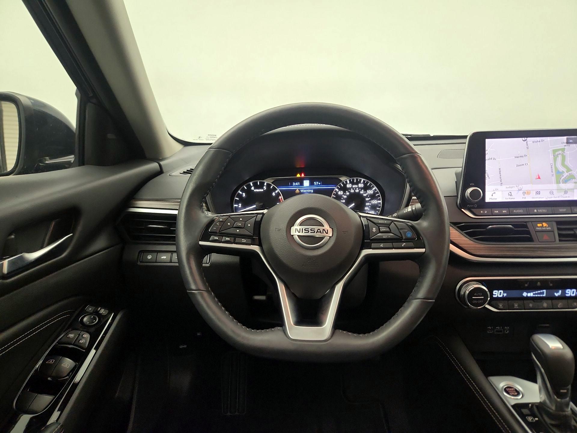 Thumbnail: 2022 Nissan Altima - 10