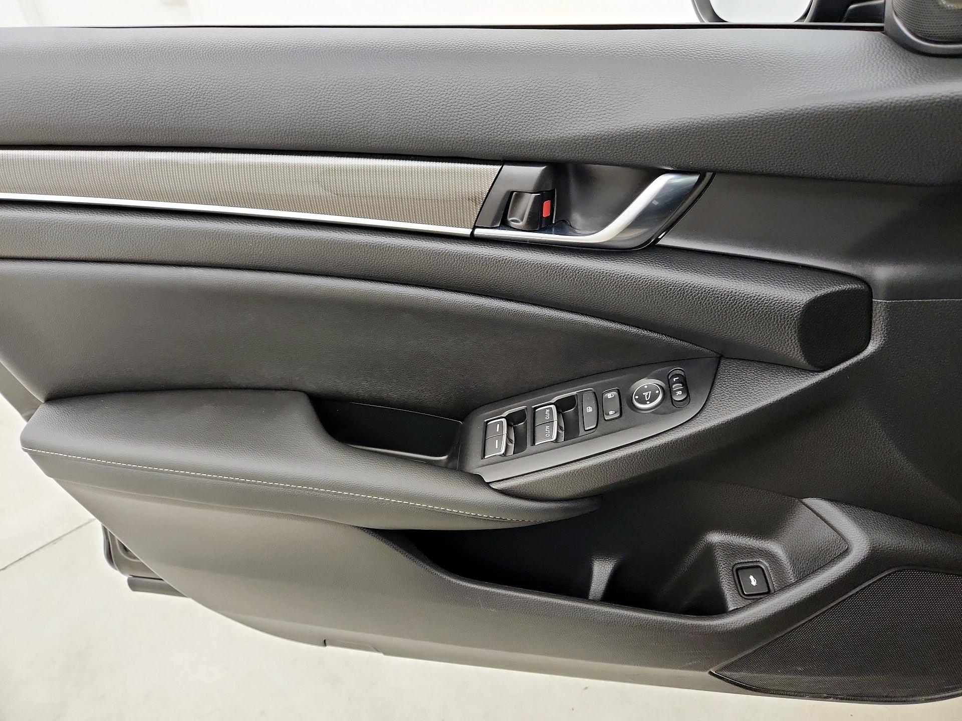 Thumbnail: 2022 Honda Accord - 12