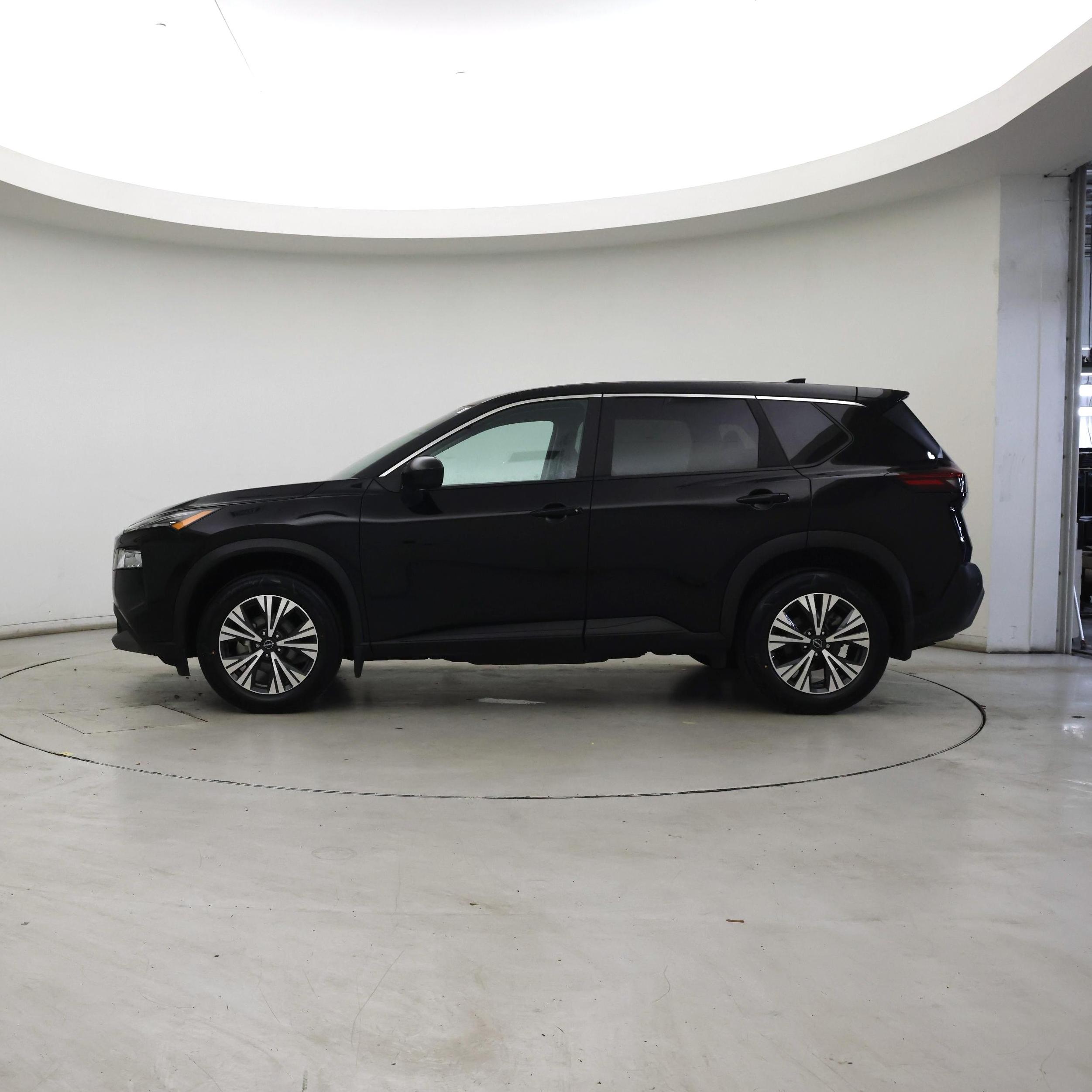 Thumbnail: 2023 Nissan Rogue - 3