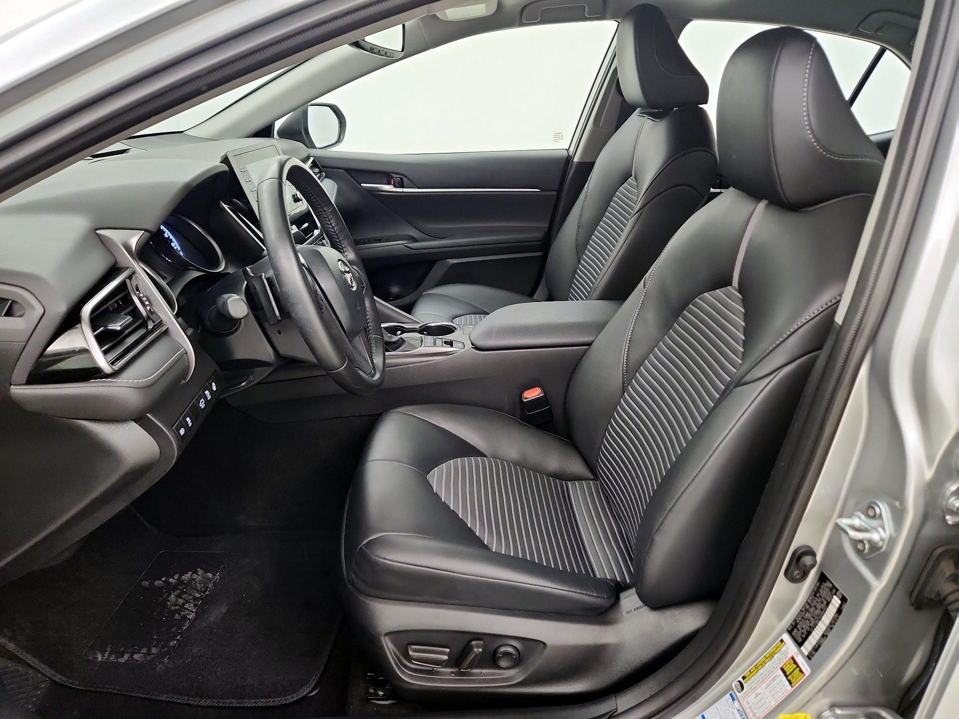 Thumbnail: 2023 Toyota Camry - 11