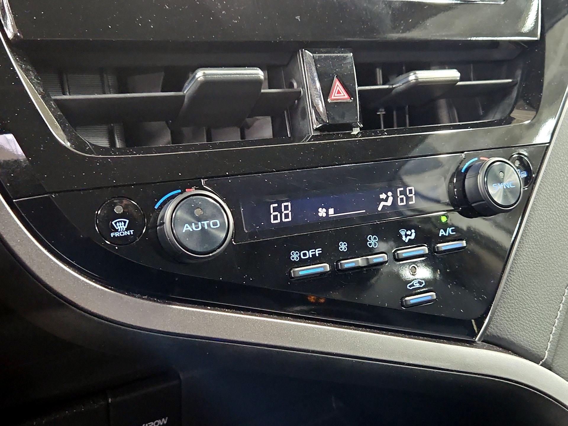 Thumbnail: 2023 Toyota Camry - 16