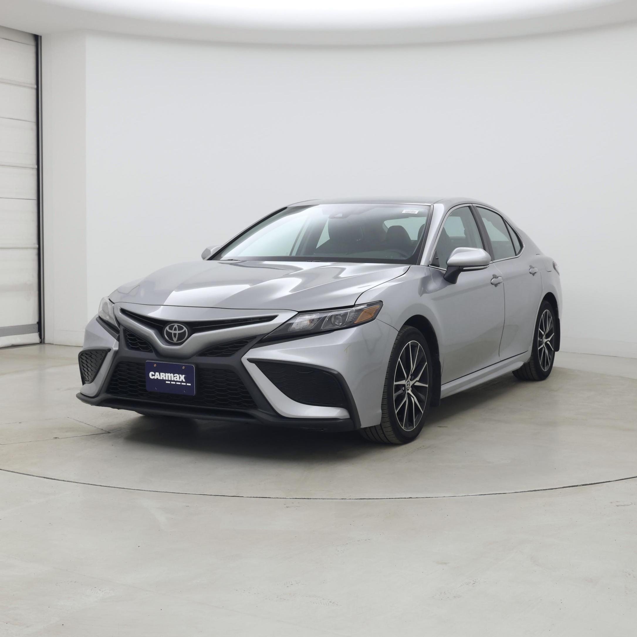 Thumbnail: 2023 Toyota Camry - 4