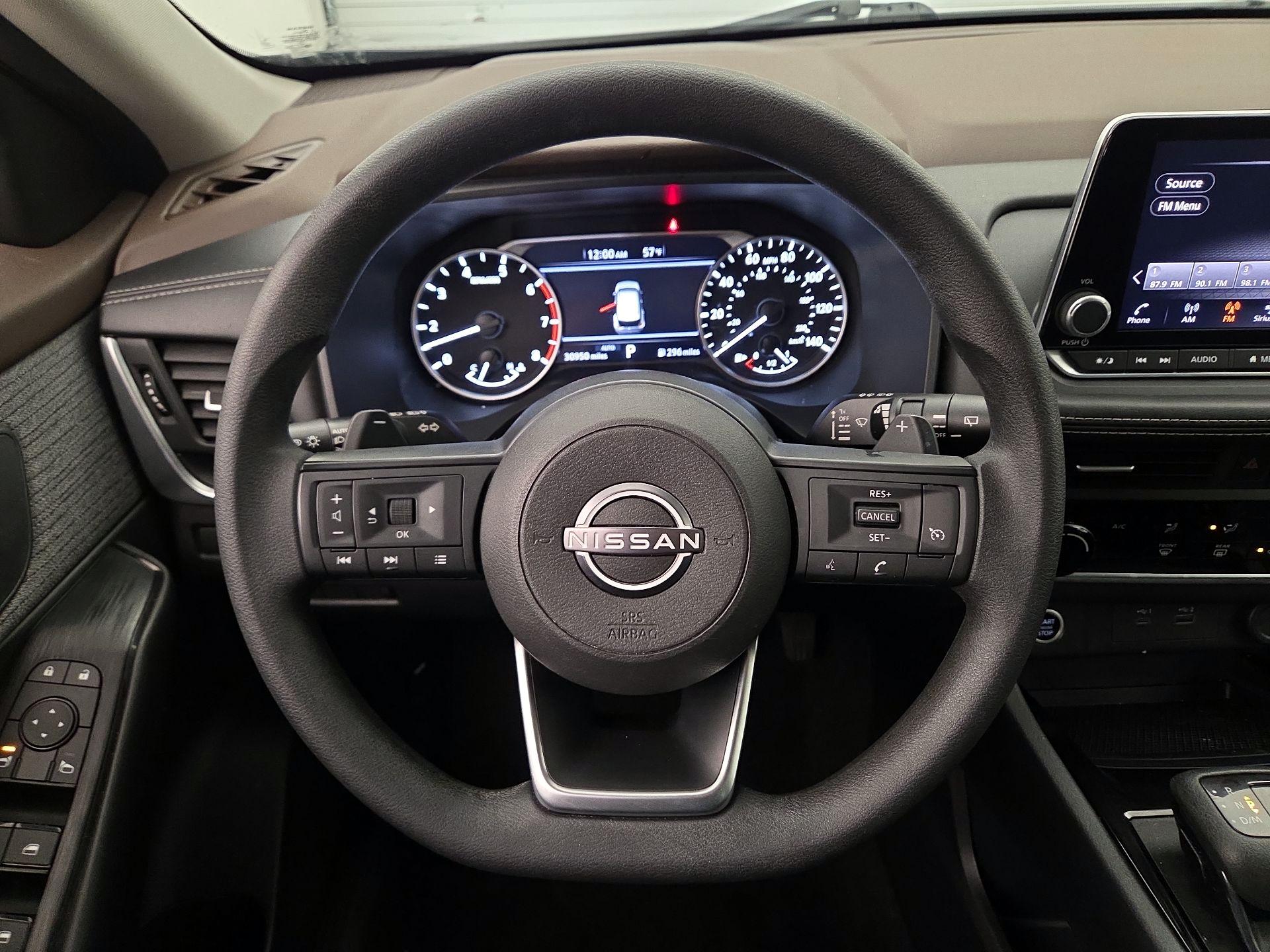 Thumbnail: 2023 Nissan Rogue - 10