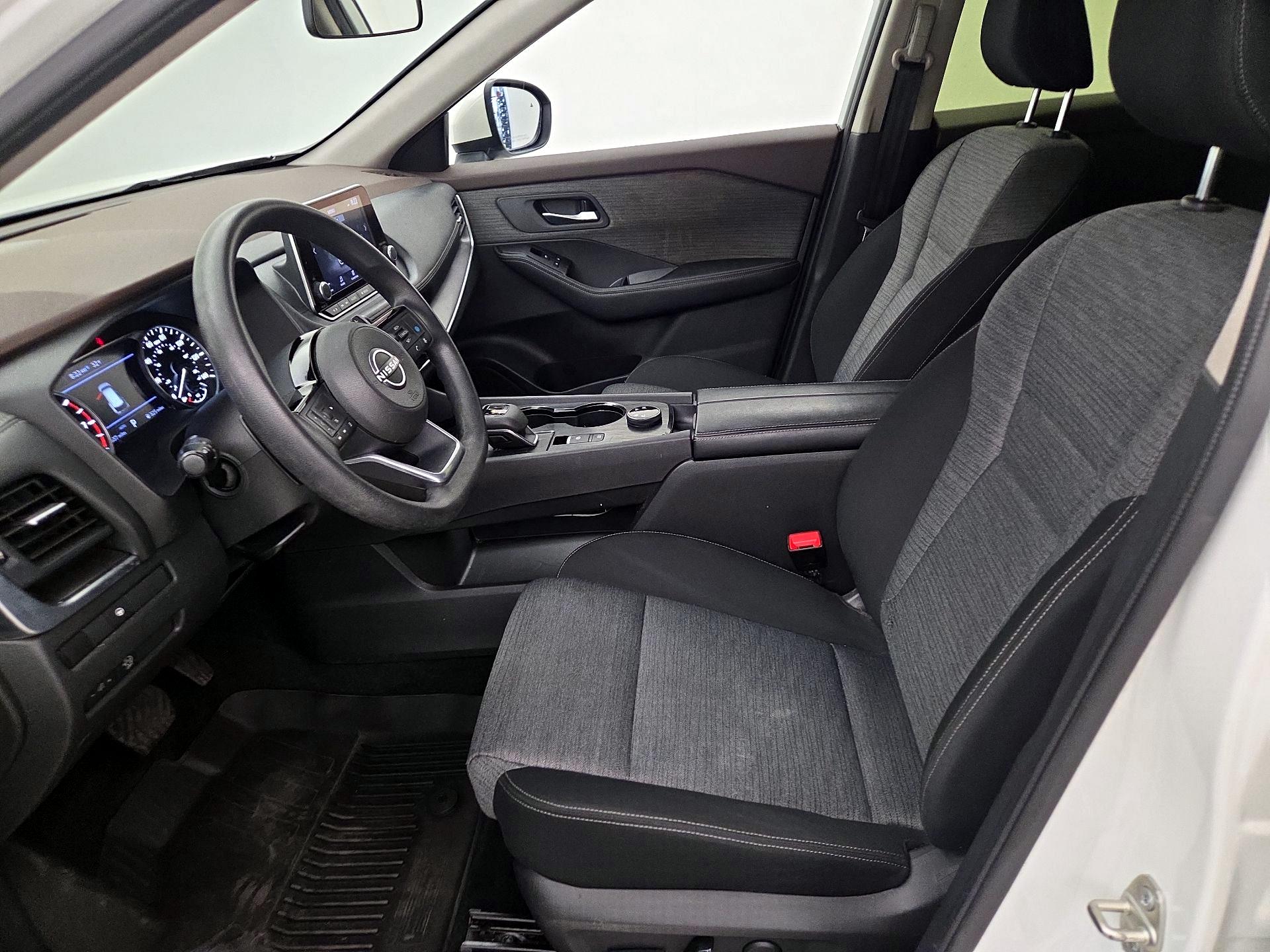 Thumbnail: 2023 Nissan Rogue - 11