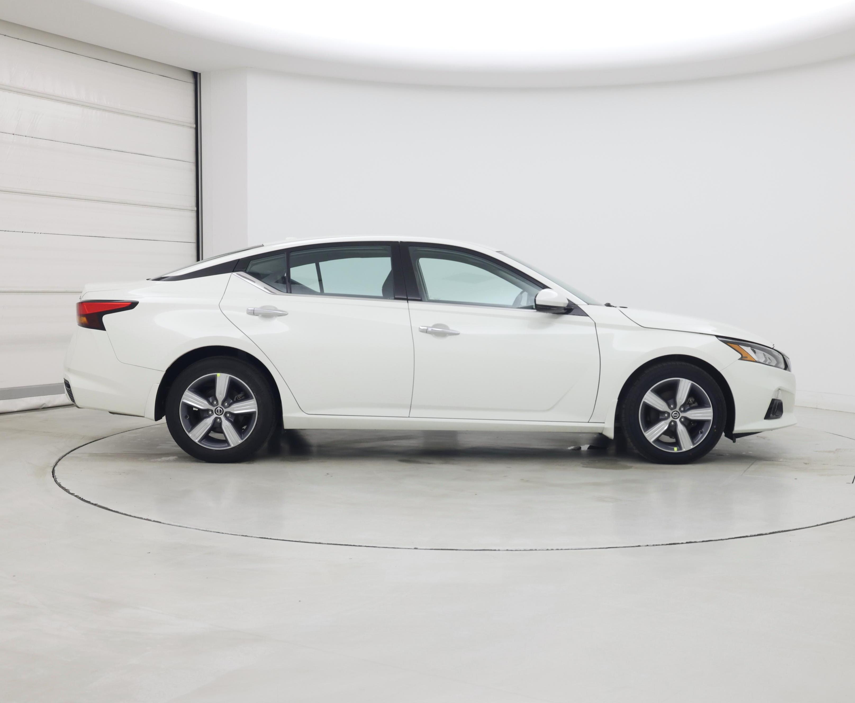 Thumbnail: 2021 Nissan Altima - 7