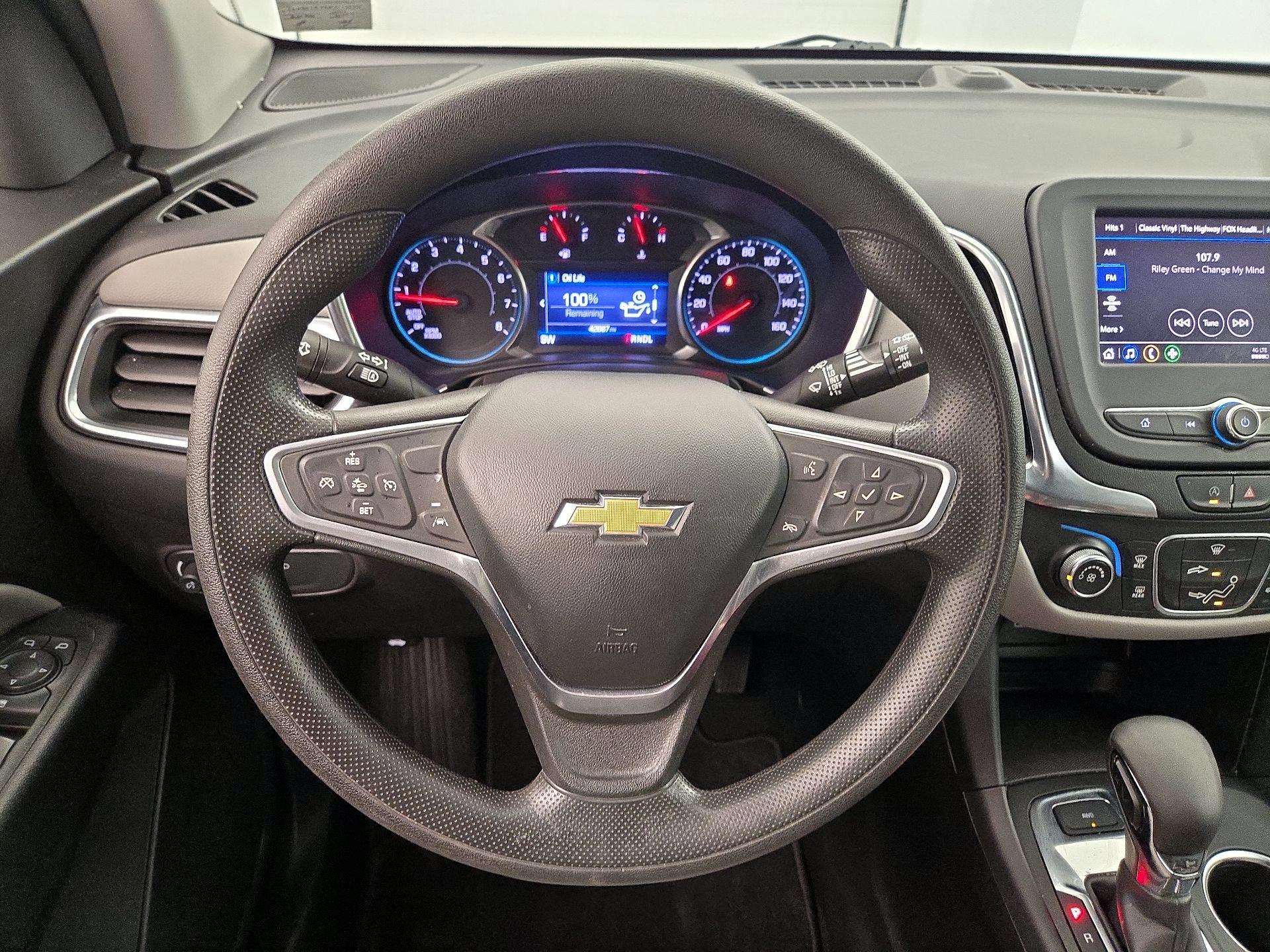 Thumbnail: 2022 Chevrolet Equinox - 10