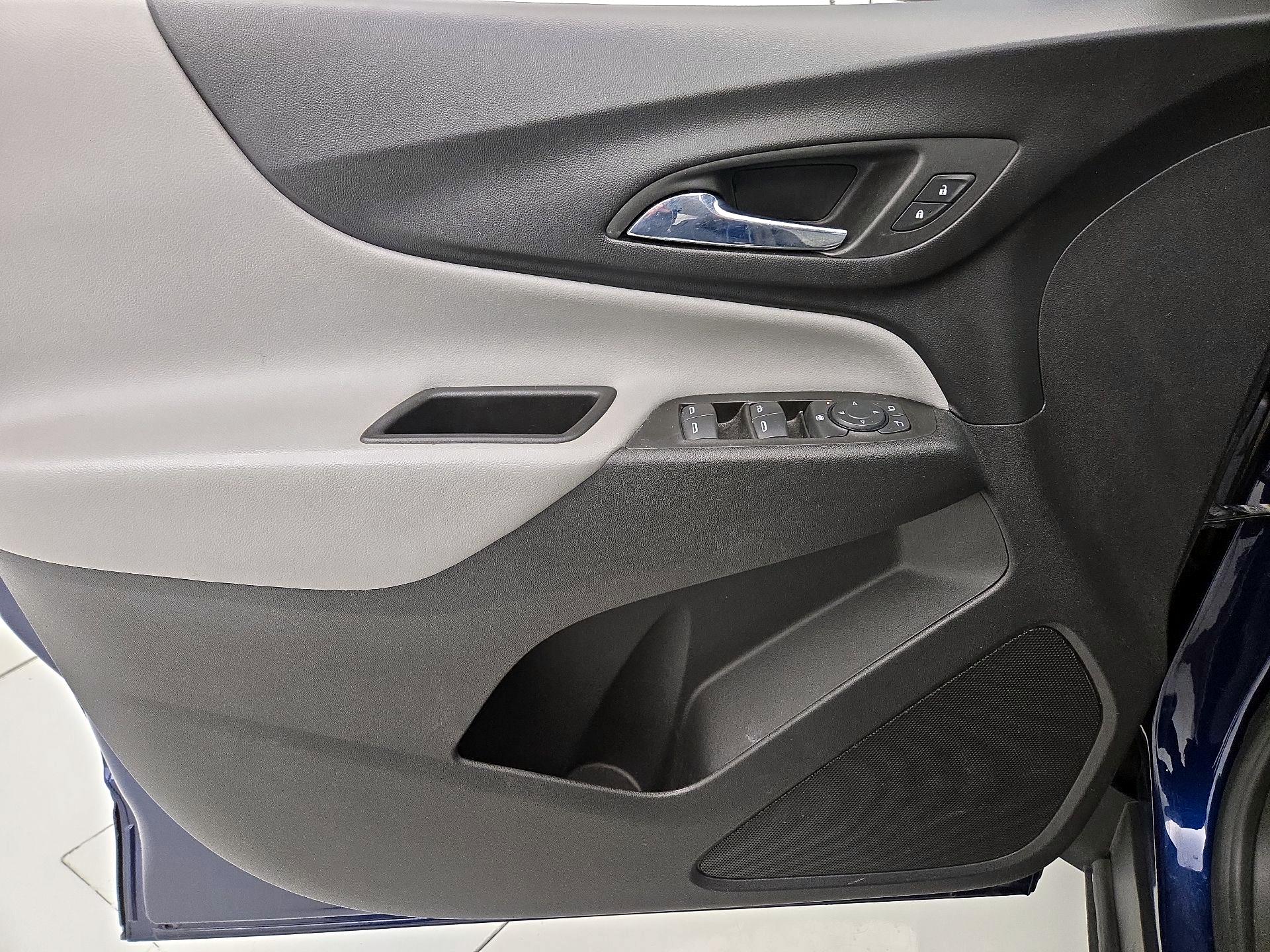 Thumbnail: 2022 Chevrolet Equinox - 12