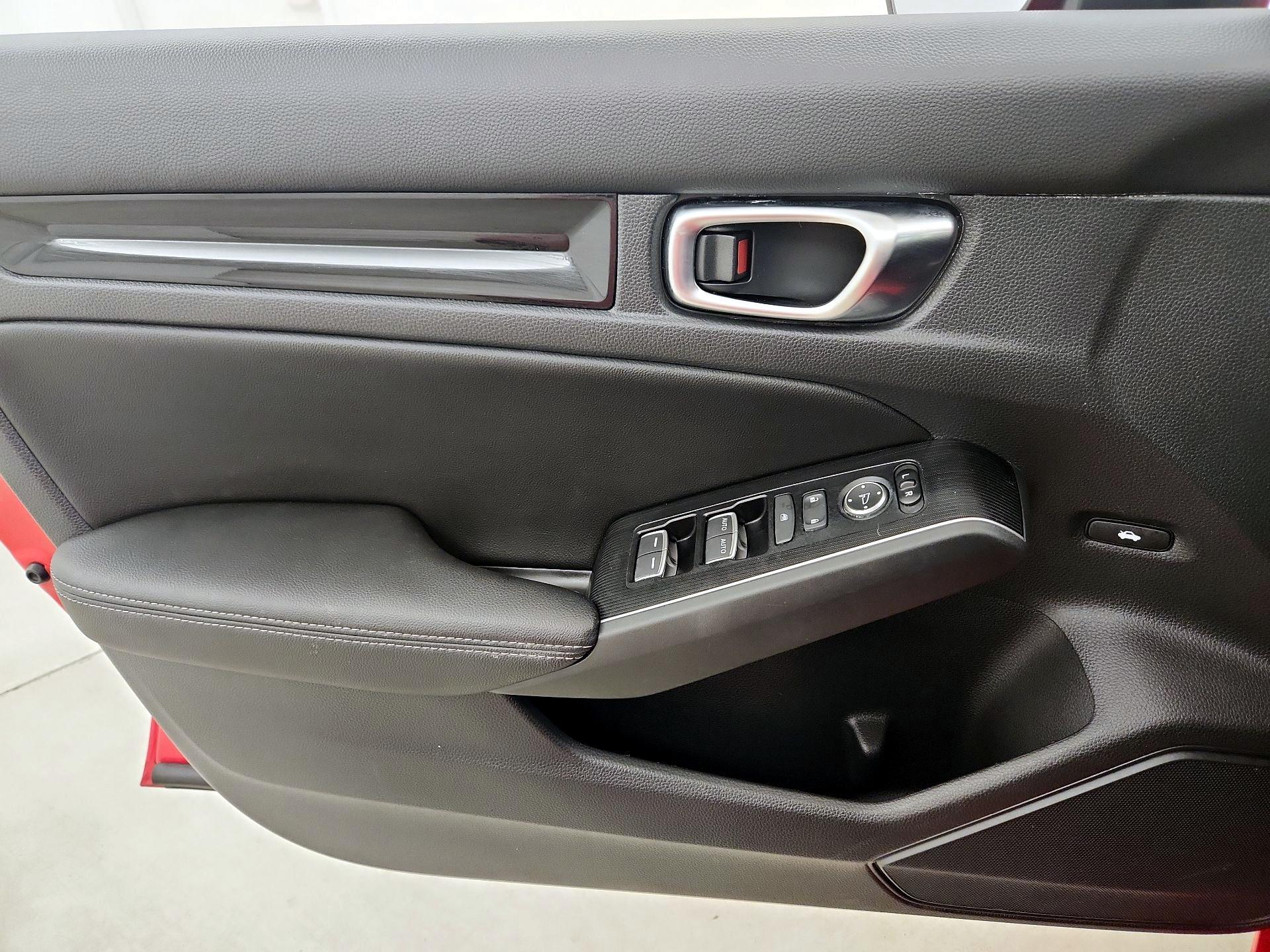 Thumbnail: 2023 Honda Civic - 12