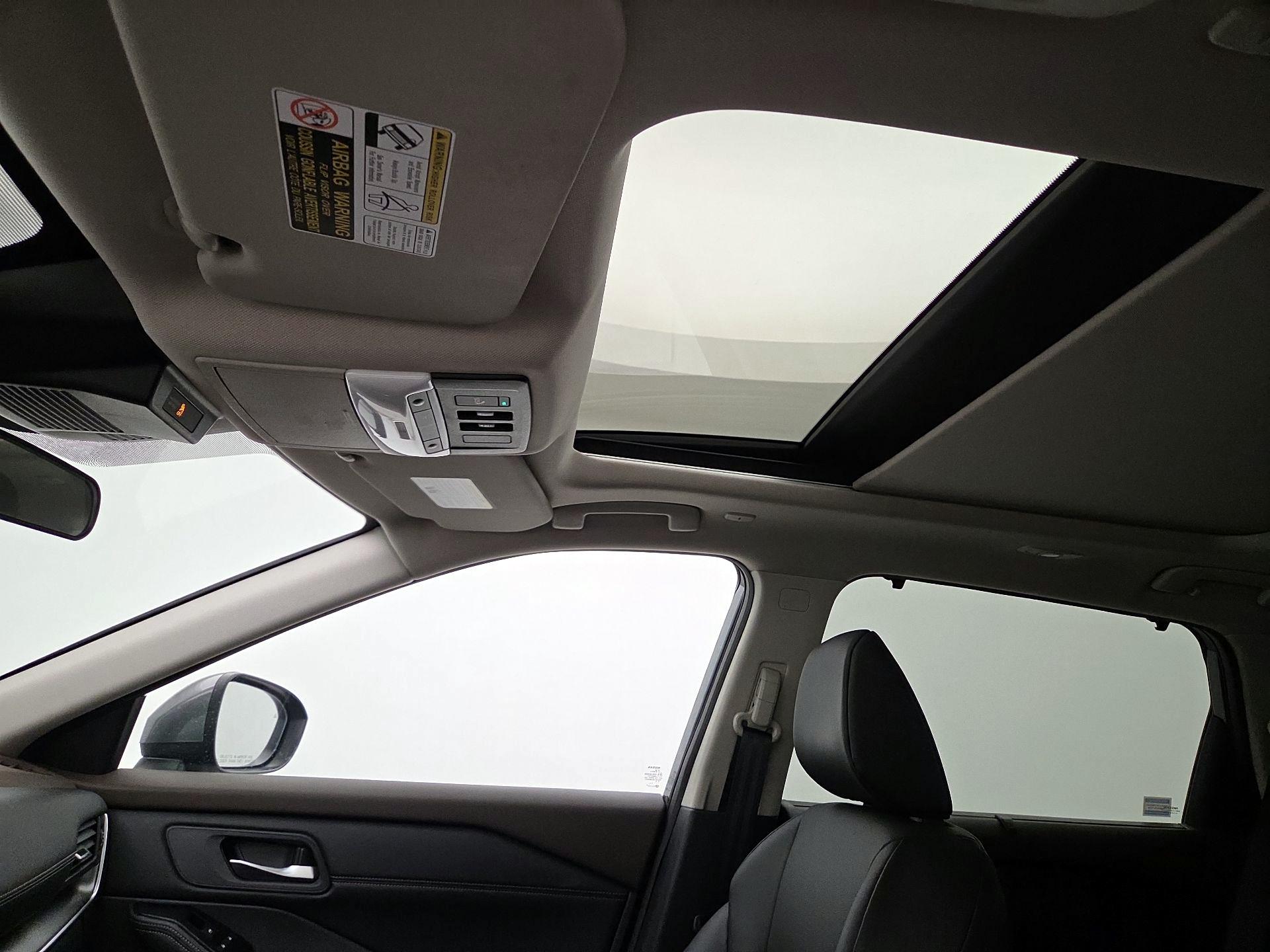 Thumbnail: 2023 Nissan Rogue - 19