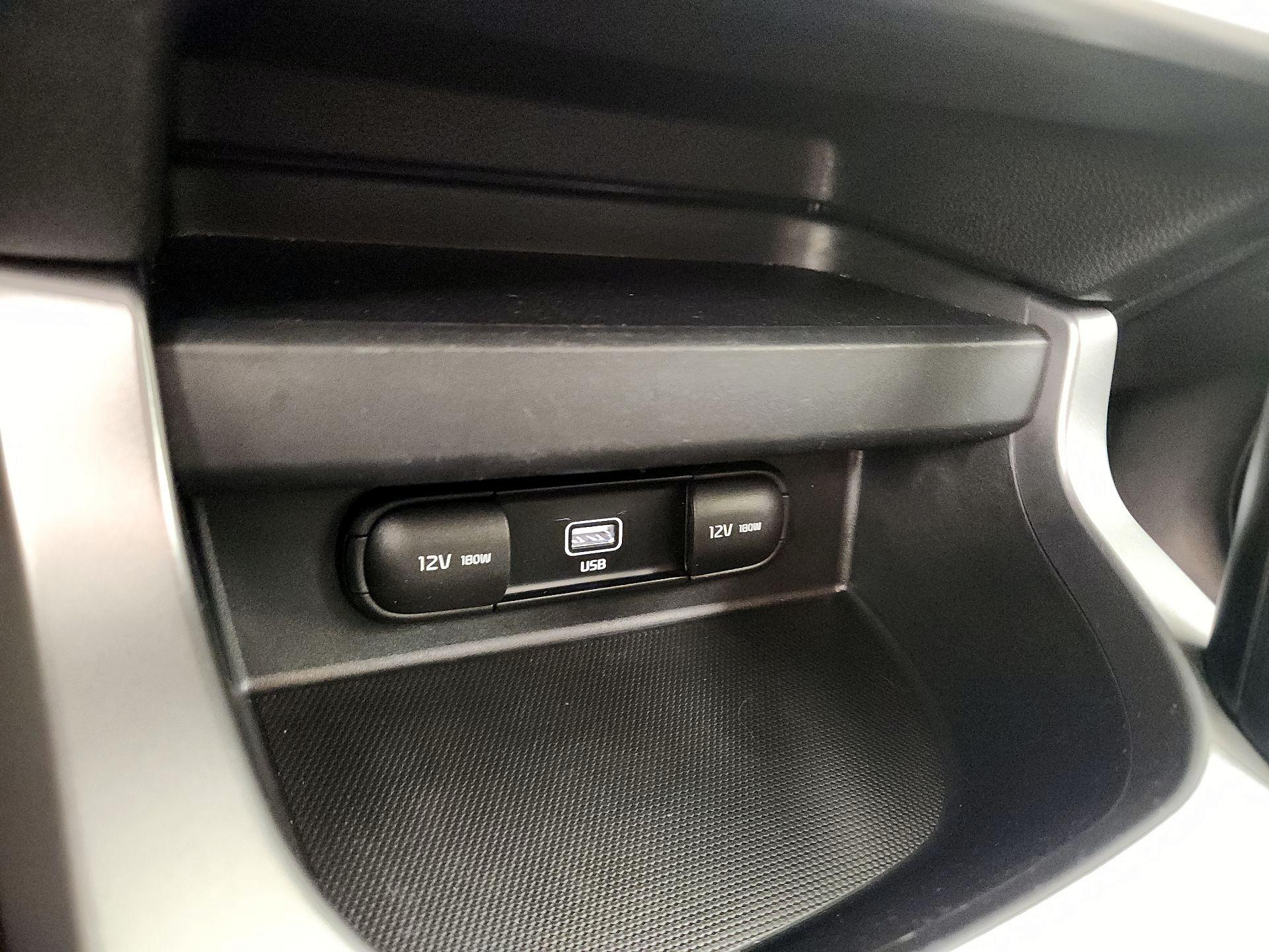 Thumbnail: 2023 Kia Seltos - 18