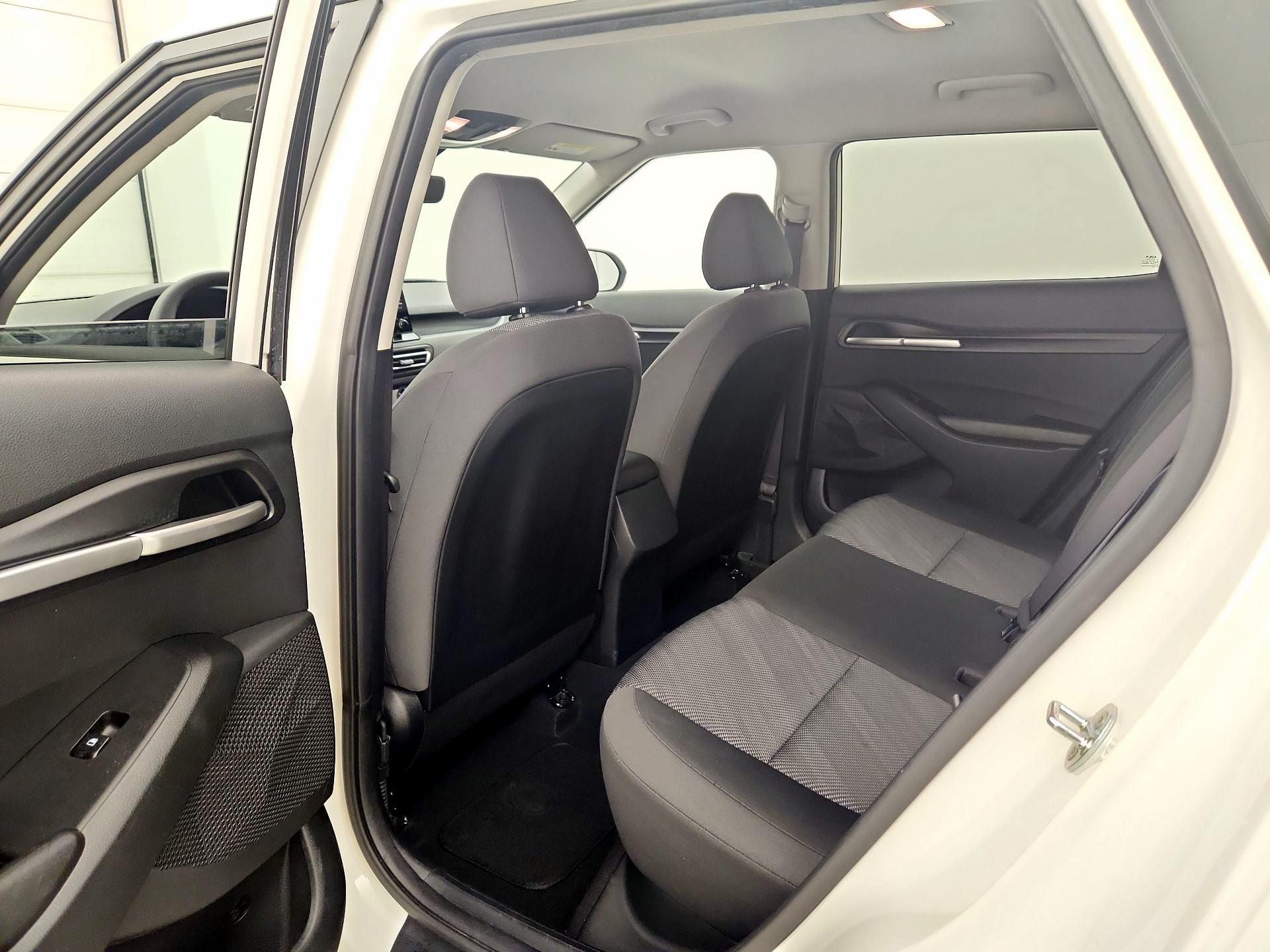 Thumbnail: 2023 Kia Seltos - 19