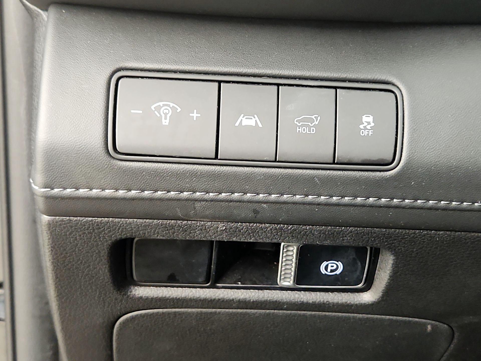 Thumbnail: 2022 Hyundai Santa Fe - 13