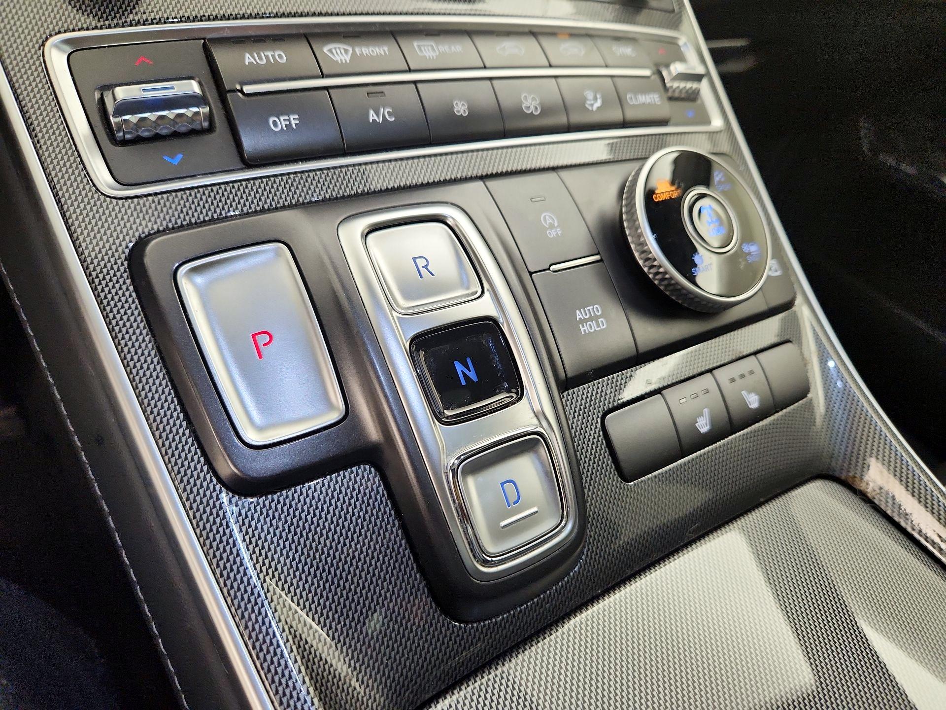 Thumbnail: 2022 Hyundai Santa Fe - 18