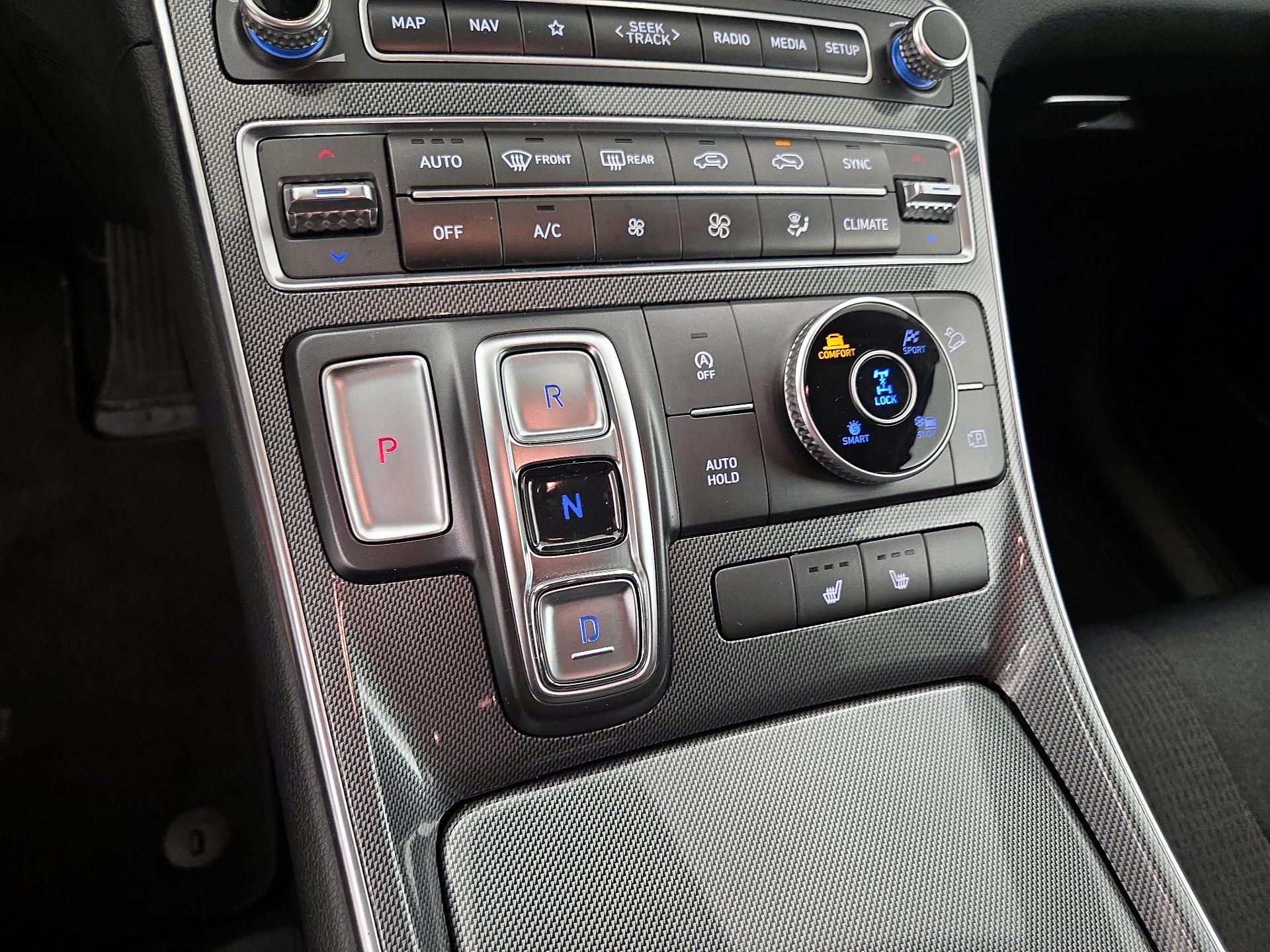 Thumbnail: 2023 Hyundai Santa Fe - 18