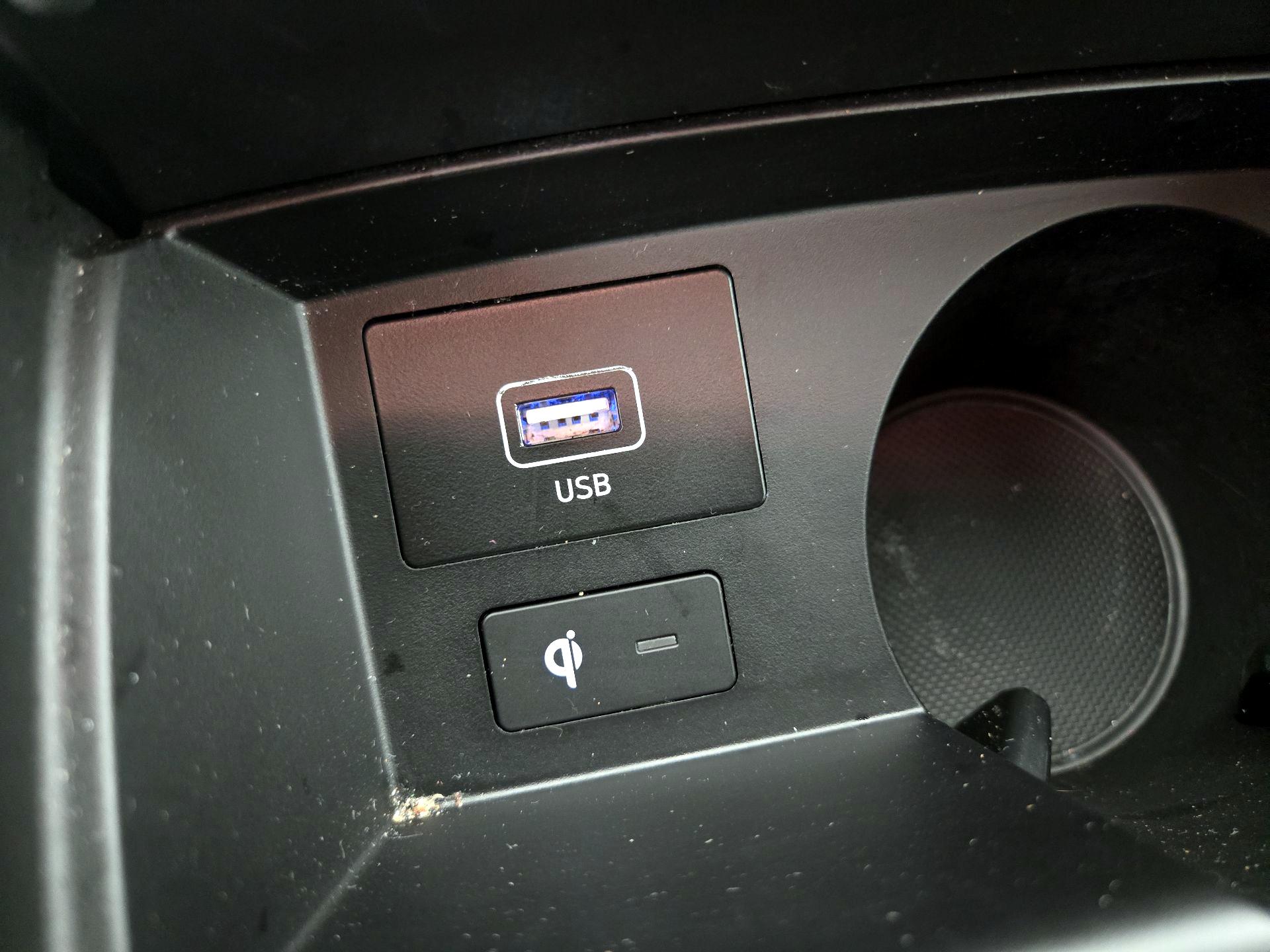 Thumbnail: 2023 Hyundai Santa Fe - 19