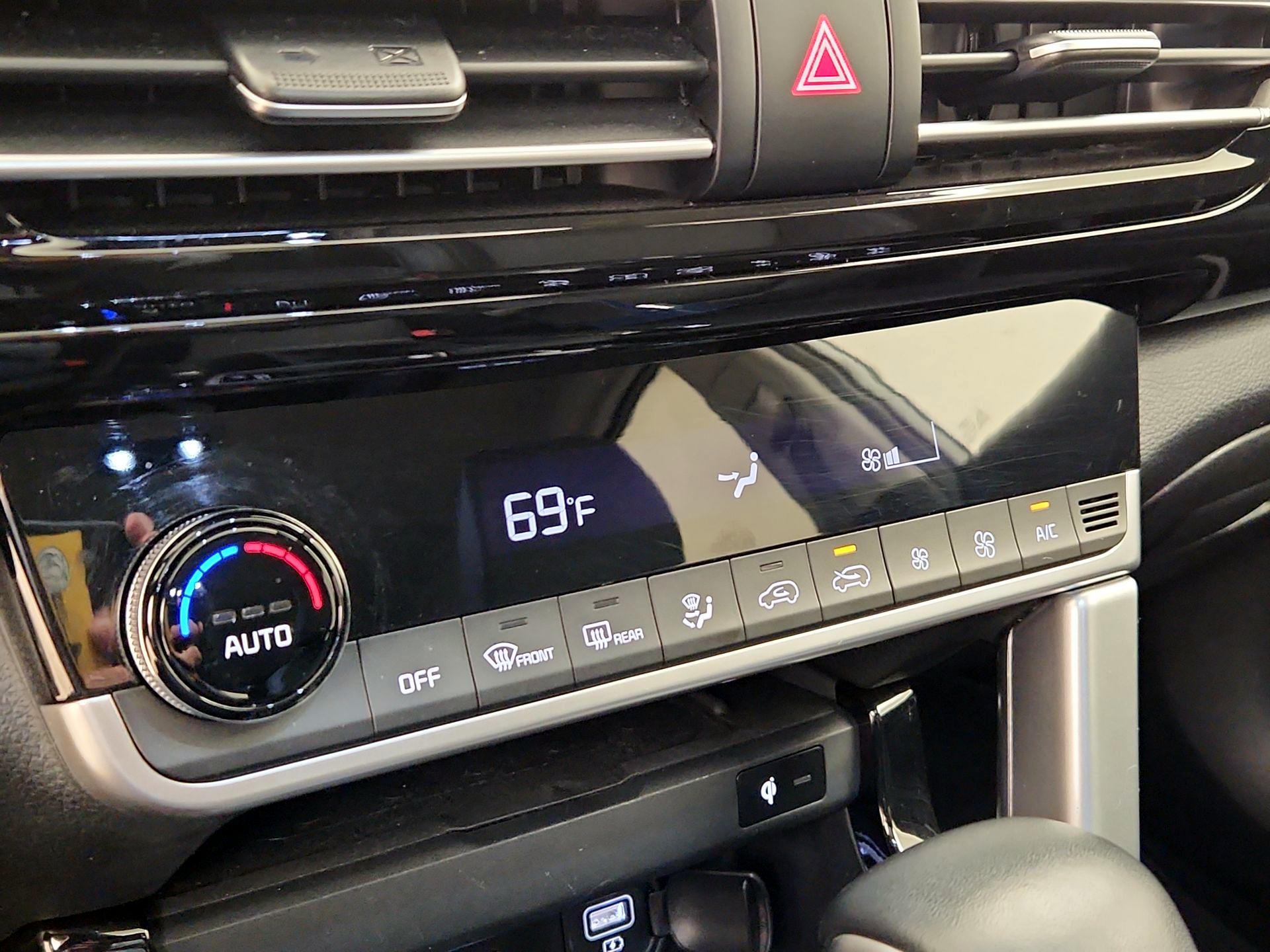 Thumbnail: 2023 Kia Seltos - 17