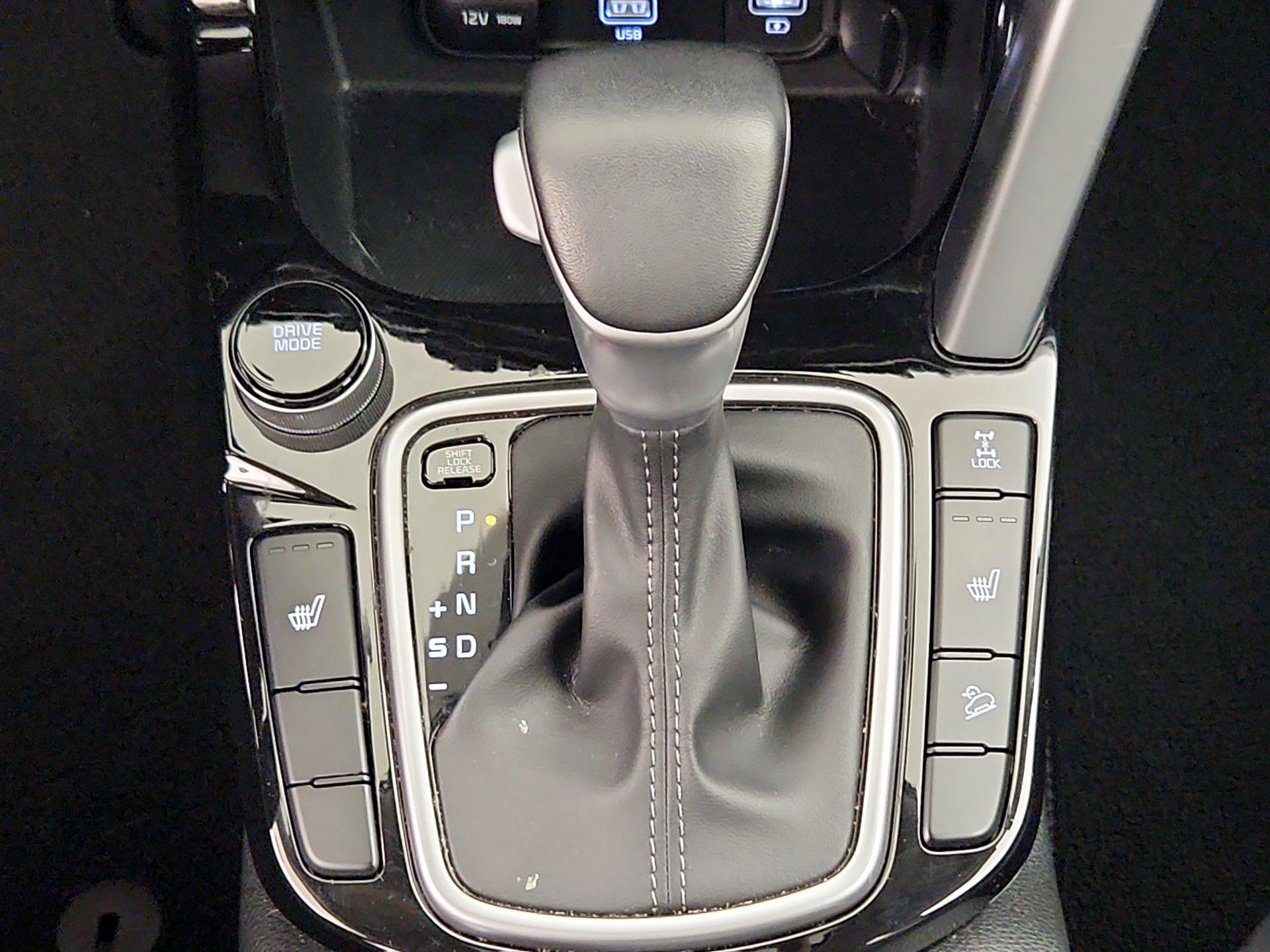 Thumbnail: 2023 Kia Seltos - 18