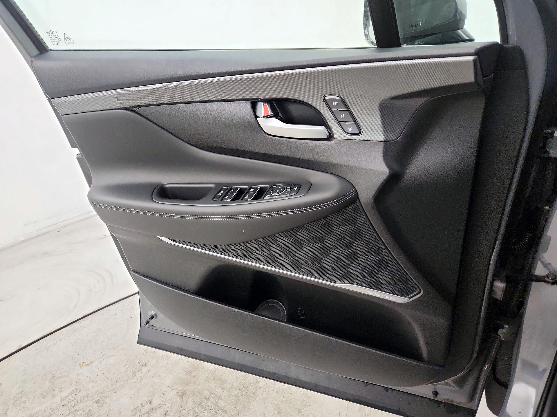 Thumbnail: 2023 Hyundai Santa Fe - 12