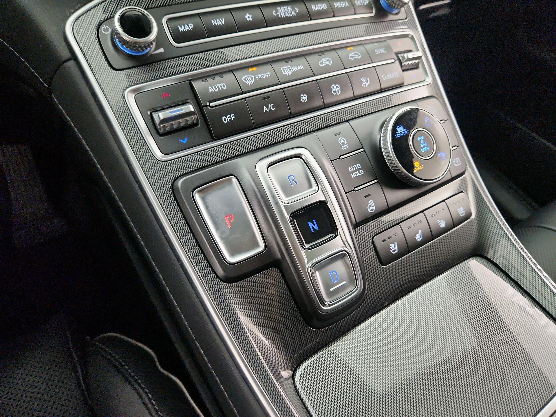 Thumbnail: 2023 Hyundai Santa Fe - 18