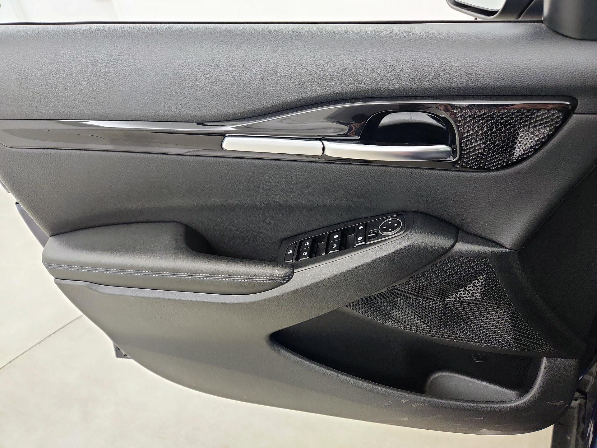 Thumbnail: 2022 Kia Seltos - 12