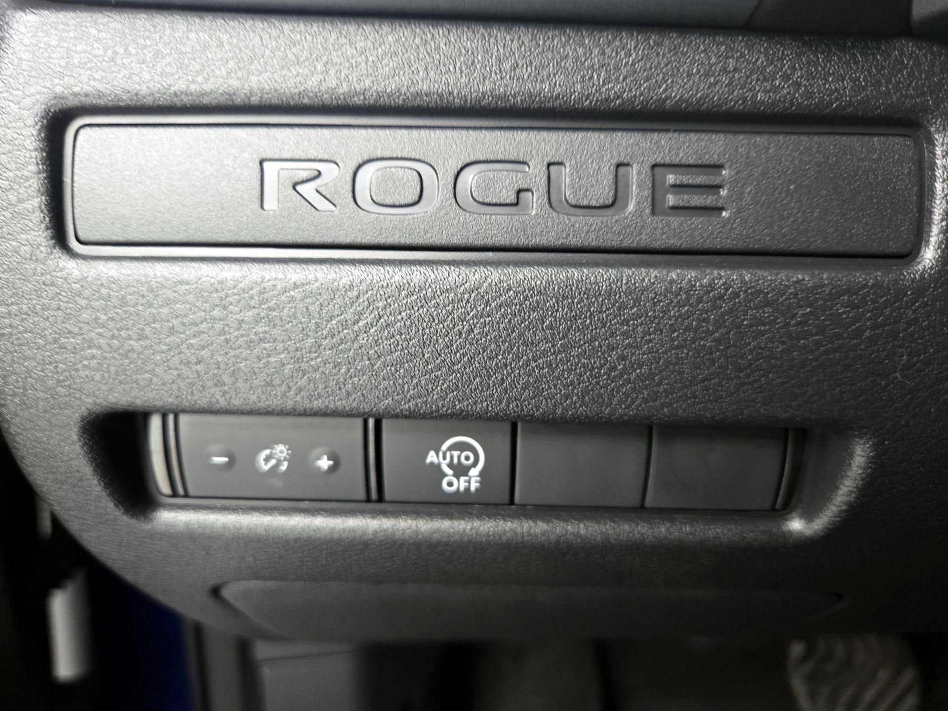 Thumbnail: 2023 Nissan Rogue - 13